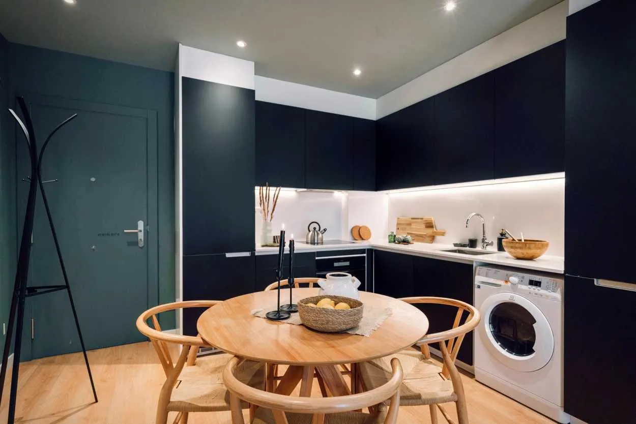 Barcelona 70m2 Flat With High-speed Fiber, Dual Monitors & Chef's Kitchen For Remote Work #5