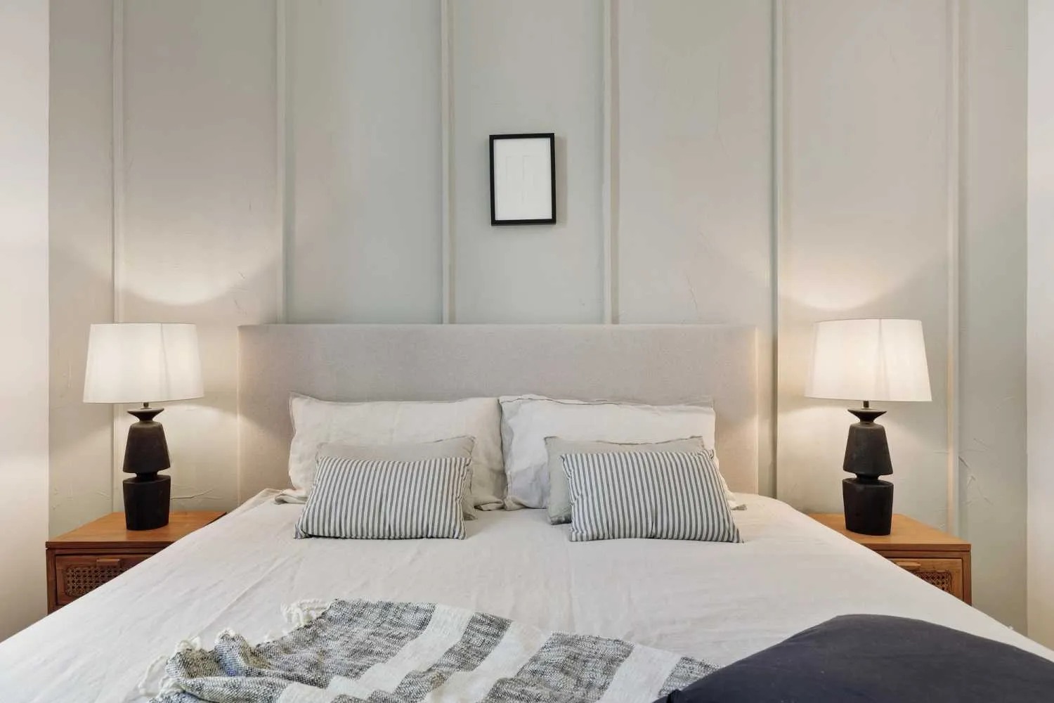 Barcelona 2-bed City Flat With Ultra-fast Wifi, External Displays & Pro Workspace #5