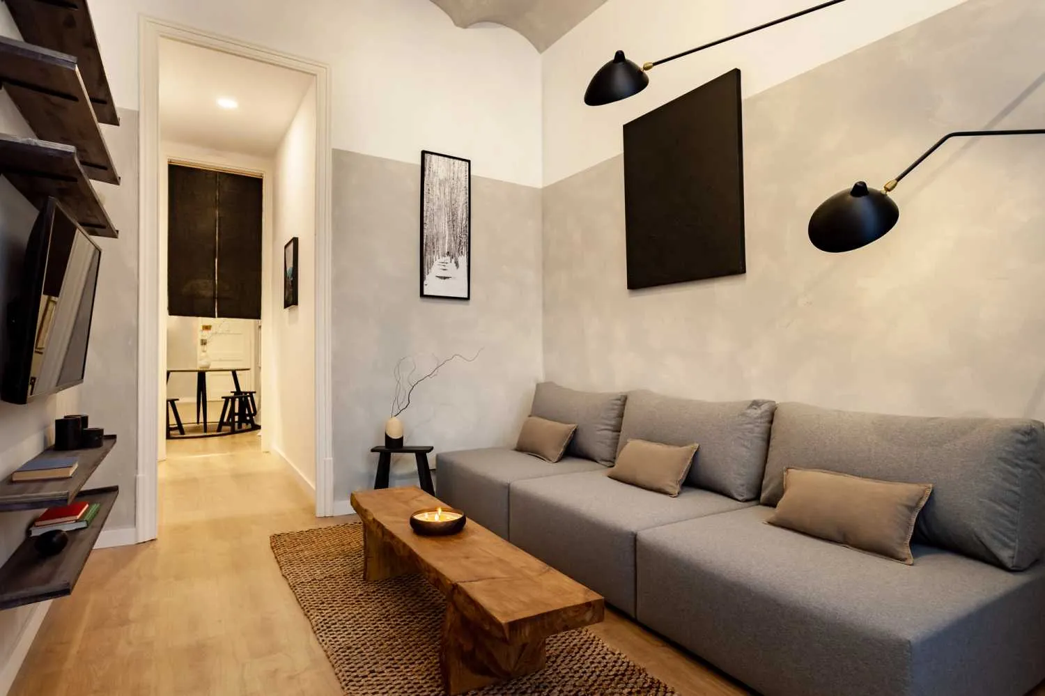 Stylish 90m2 Barcelona Flat With Ultra-fast Wifi & Pro Work Setup For Remote Professionals #4
