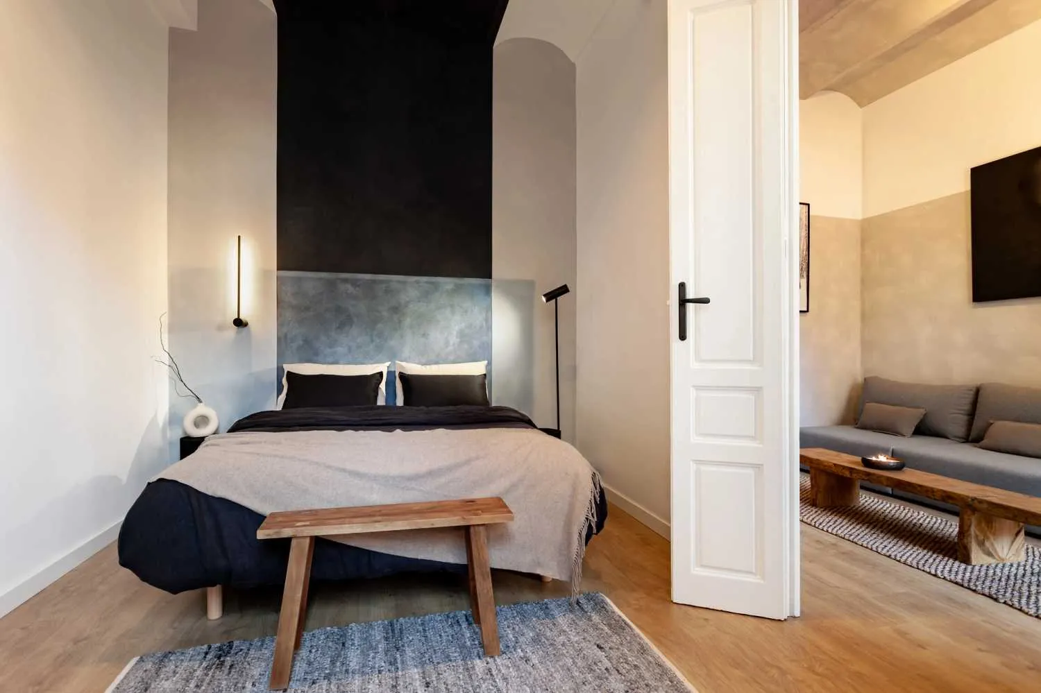 Stylish 90m2 Barcelona Flat With Ultra-fast Wifi & Pro Work Setup For Remote Professionals #5