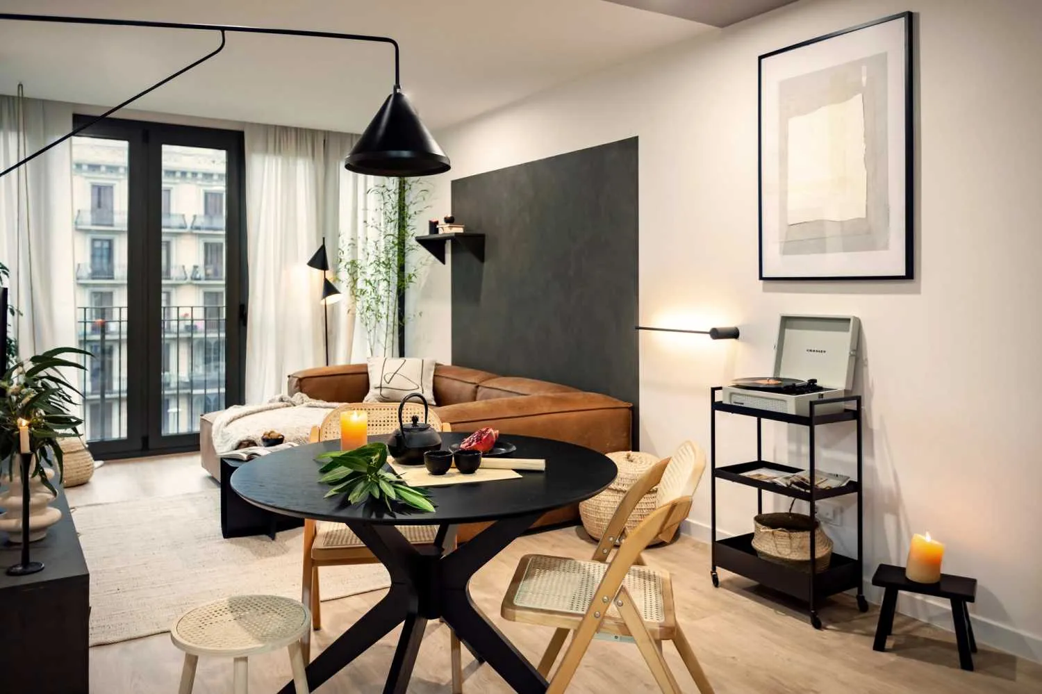 Elegant Barcelona Flat With Gigabit Internet & Pro Workstation In City Center #3