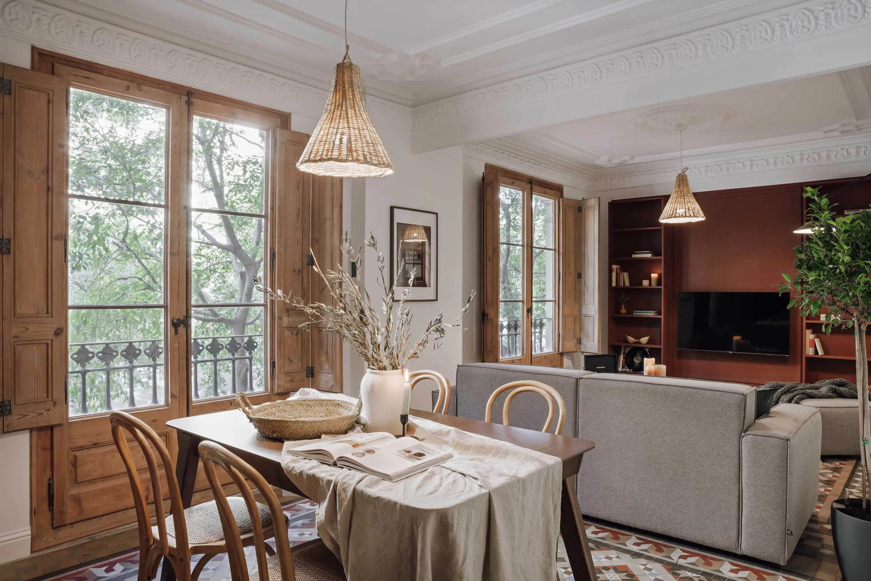 Vast 3-bed City Flat With Pro Home Office Setup In Barcelona #3