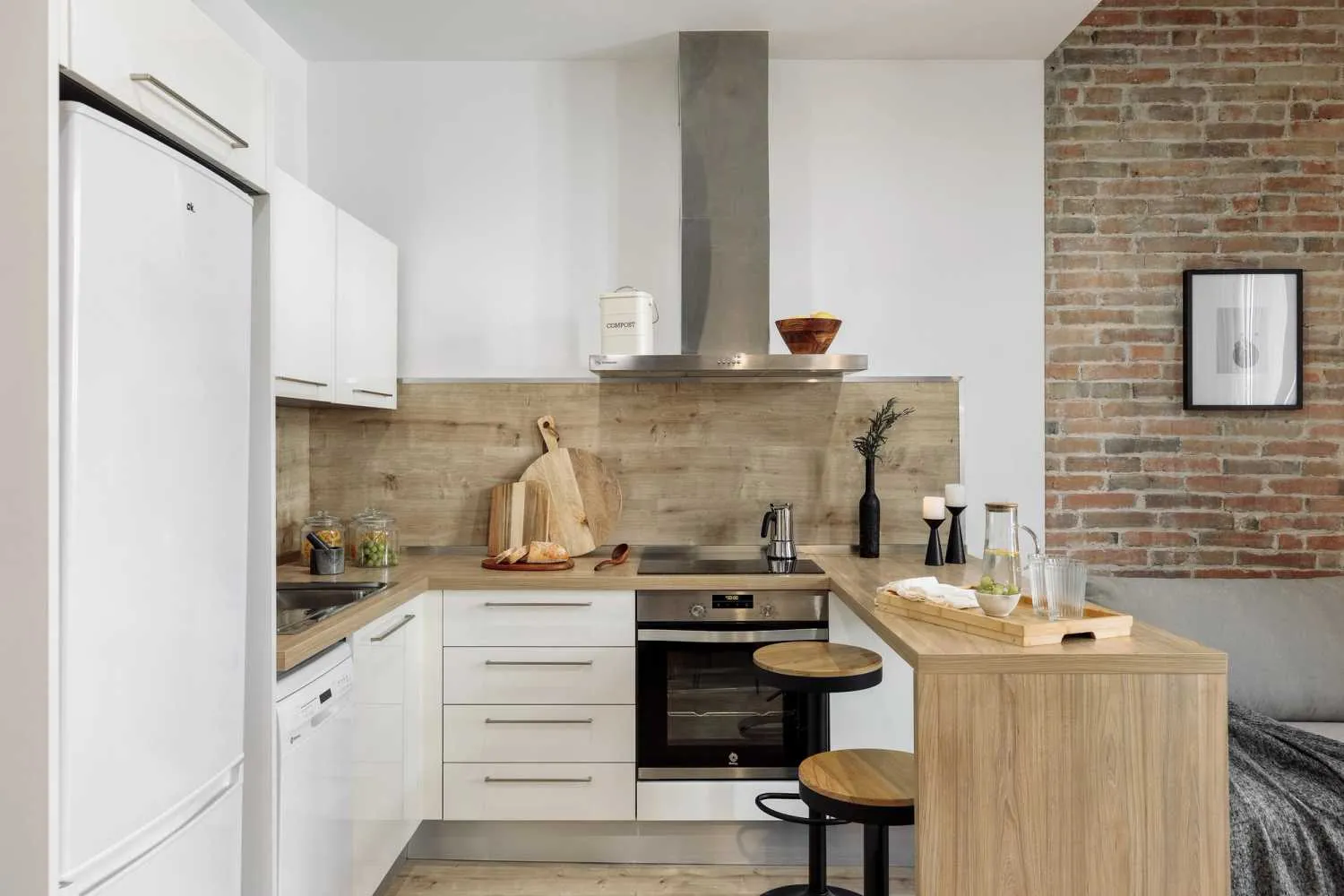 Elegant 2-bed Flat With Ultra-fast Wifi & Pro Workspace In Barcelona #3