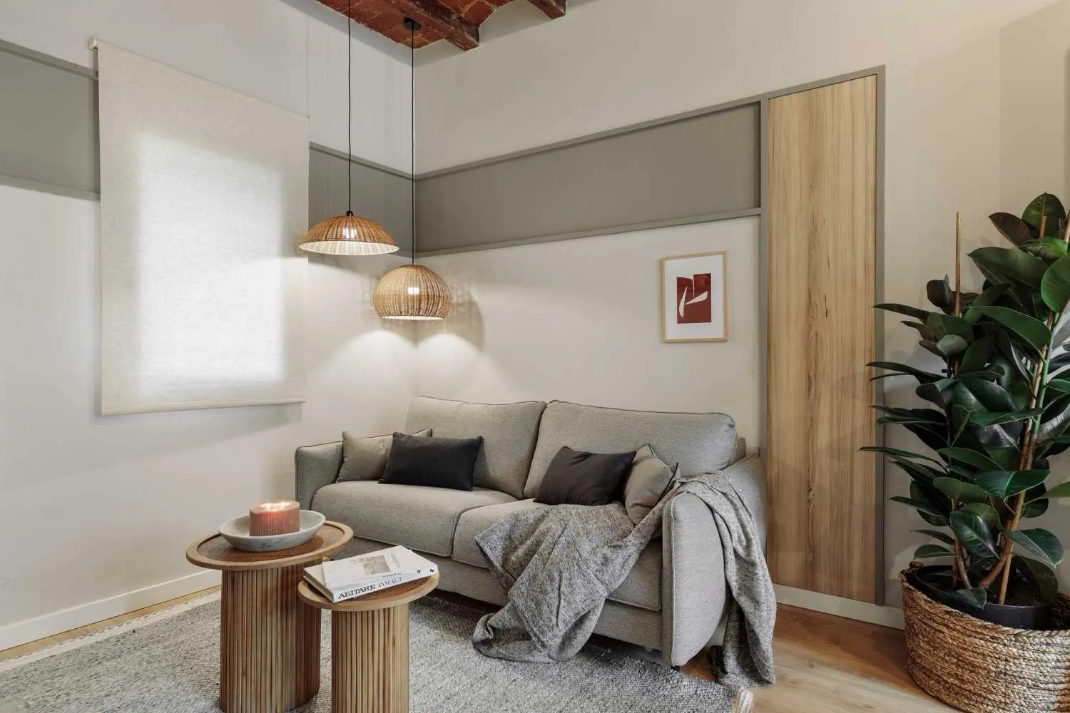 Elegant Barcelona Flat With Ultra-fast Wifi, Dual Monitors & Chef's Kitchen For Remote Work #5