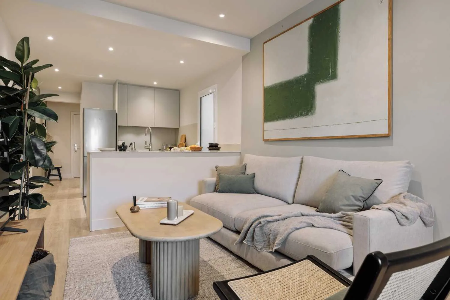 Spacious Barcelona Flat With Pro Home Office Setup And High-speed Fiber Internet #2