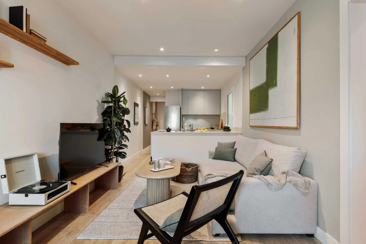Spacious Barcelona Flat With Pro Home Office Setup And High-speed Fiber Internet #4