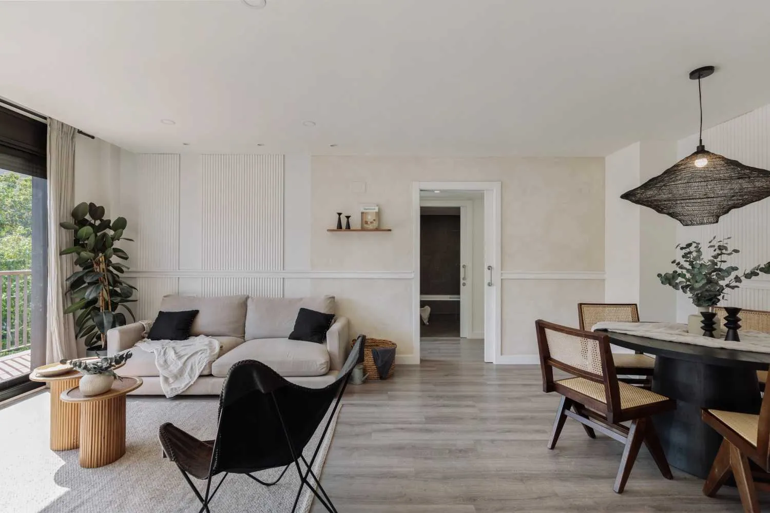 Spacious Barcelona Flat With Ultra-fast Wifi And Pro Home Office Setup #2