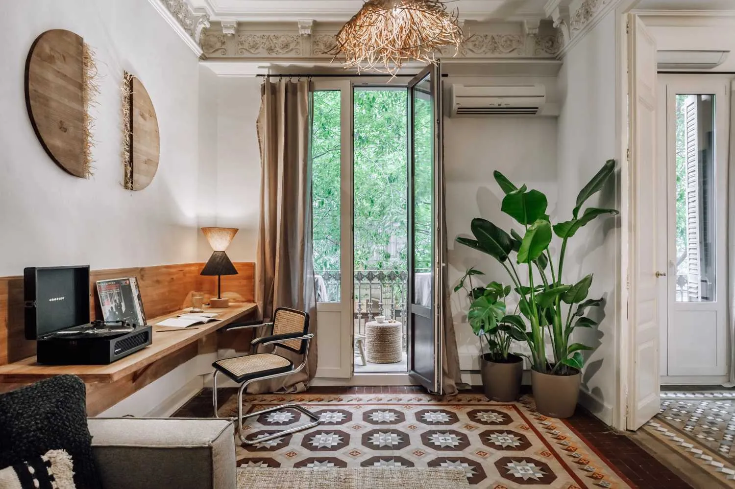 Urban 53m2 Barcelona Flat With Ultra-fast Wifi & Pro Home Office Setup #3