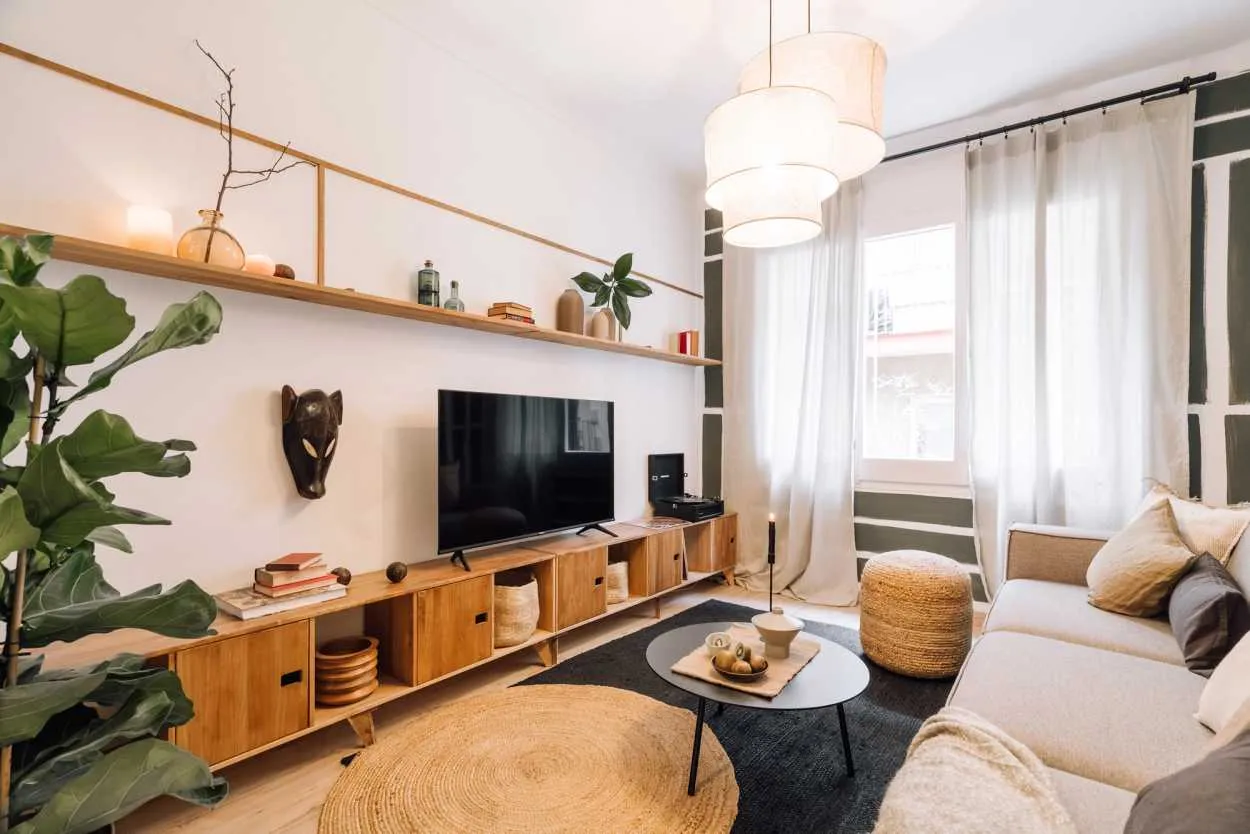 Spacious Designer Flat With Pro Home Office & Ultra-fast Wifi In Barcelona #3
