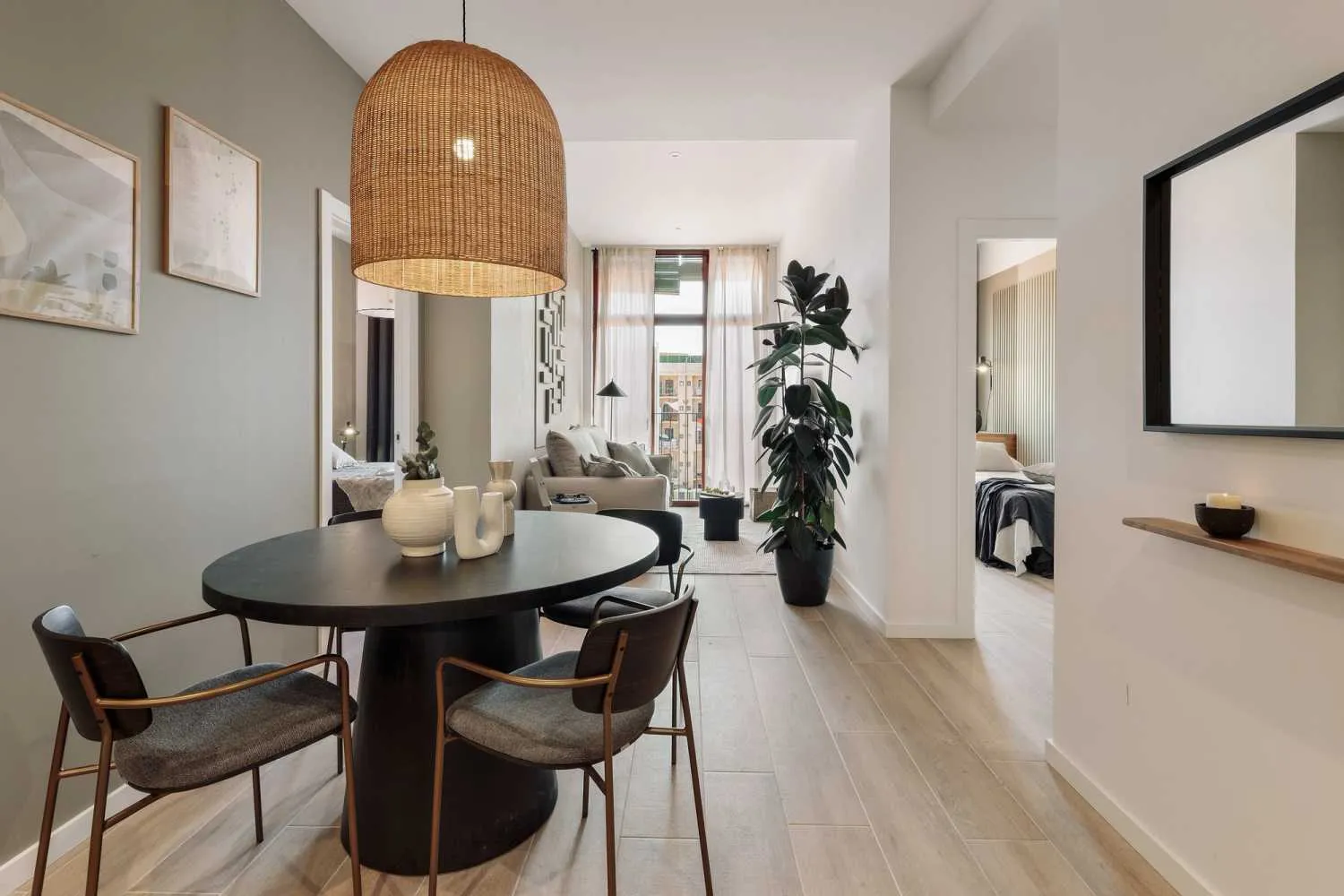 Luxurious 2-bed Flat With High-speed Internet & Professional Workspace In Barcelona Center #3
