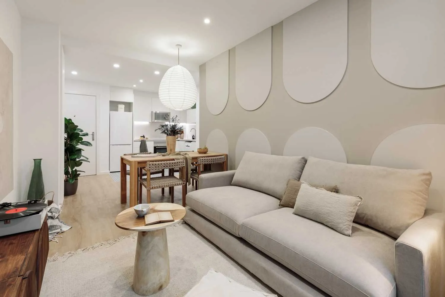 Elegant 64m2 Barcelona Flat With Ultra-fast Wifi And Pro Home Office Setup #2