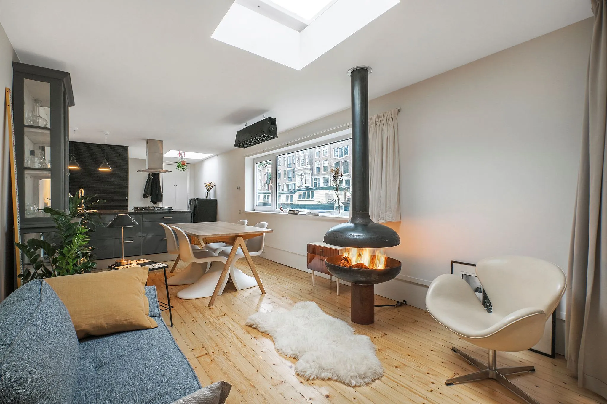 Furnished Prinsengracht Houseboat for Monthly Stays #3
