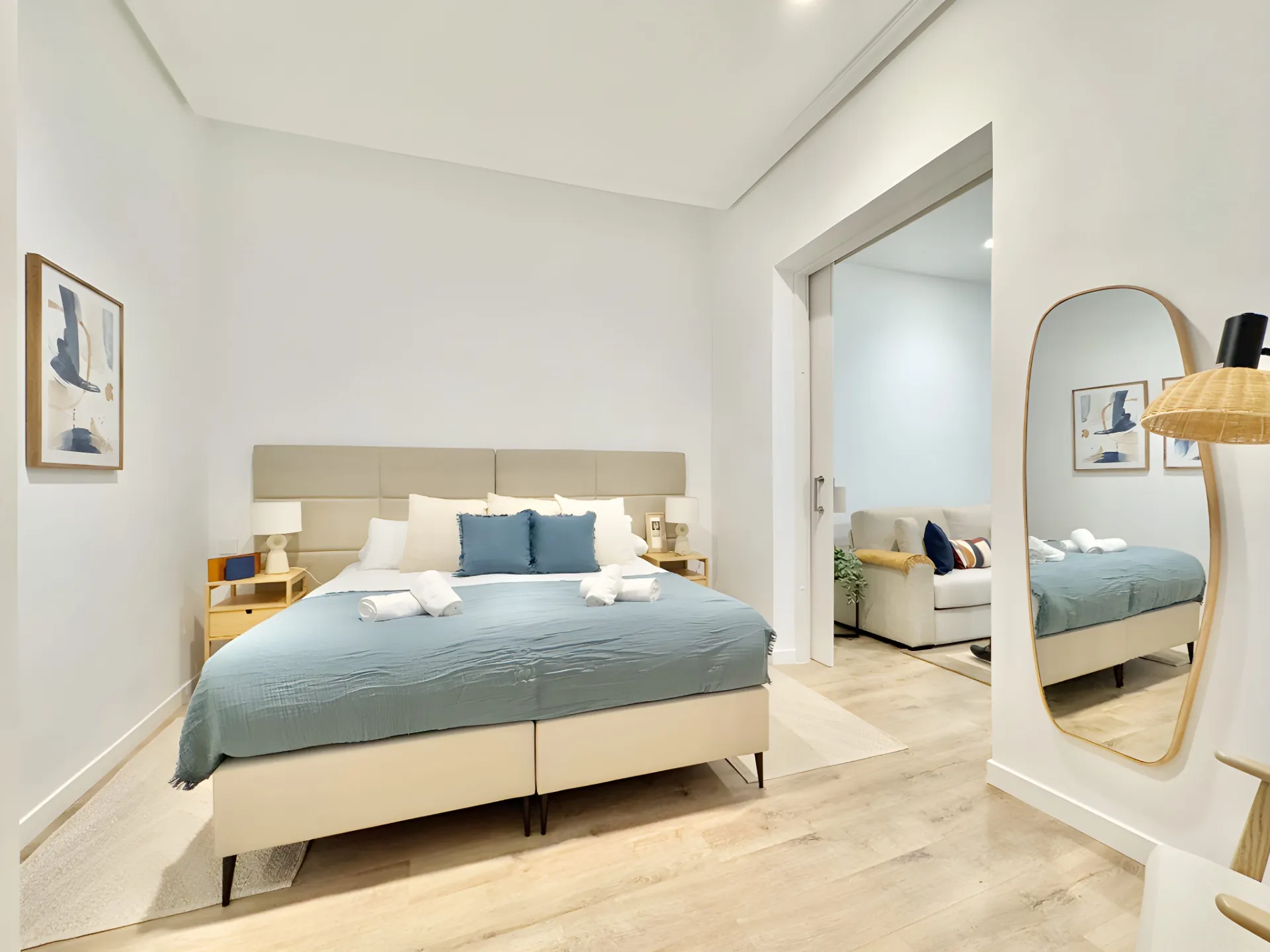 Roomy Trendy Madrid Flat - High-speed Fiber & Full Kitchen For Digital Nomads #3