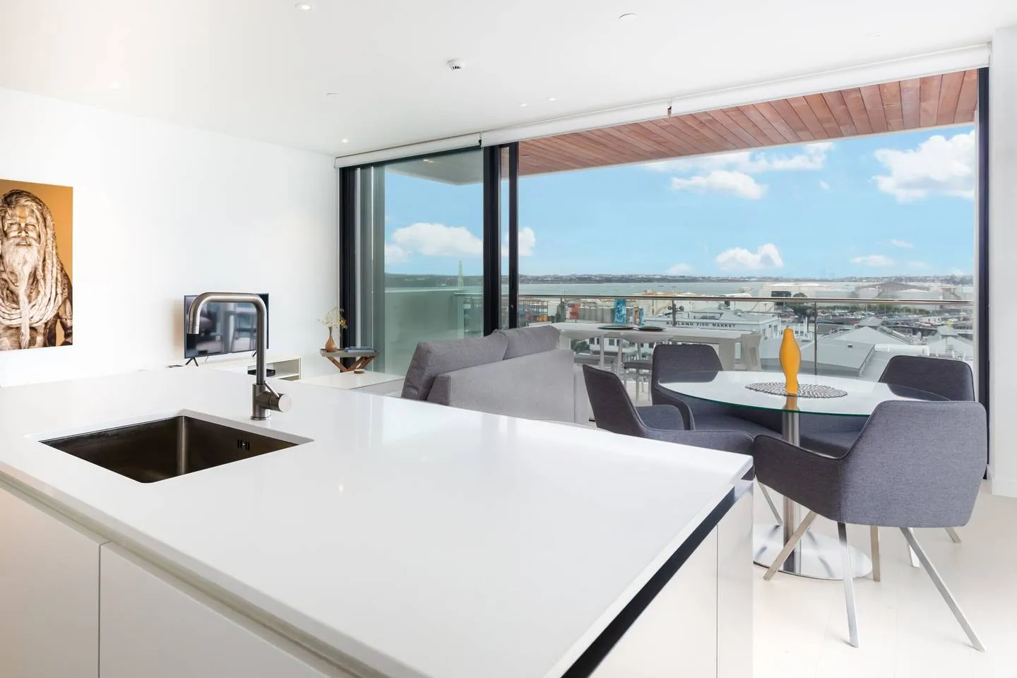 Charming Luxury 2br Flat On Auckland Waterfront - Dedicated Home Office & Fast Wifi #4