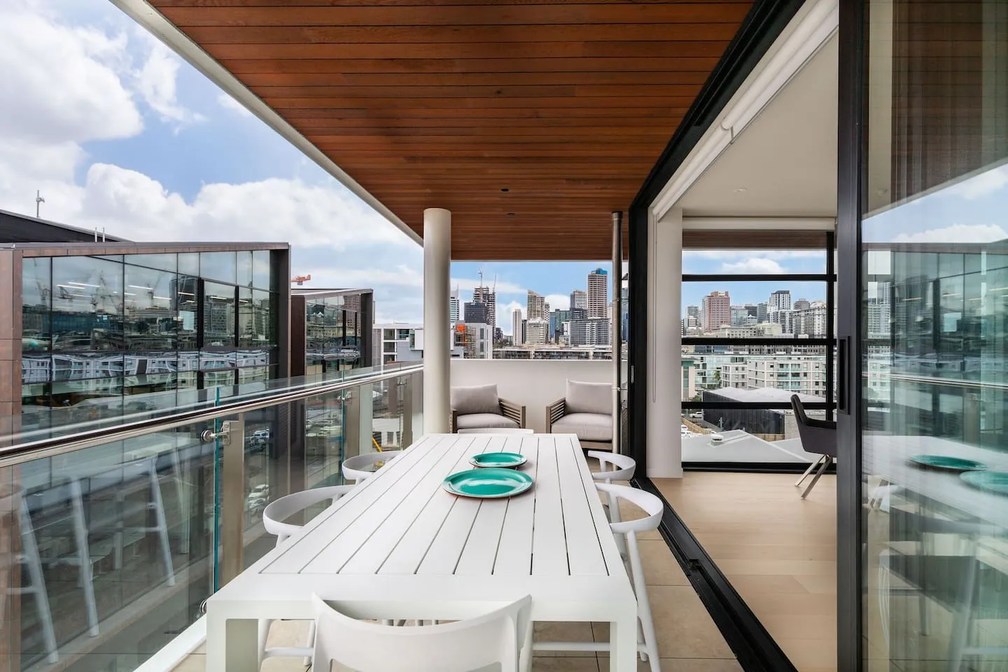 Charming Luxury 2br Flat On Auckland Waterfront - Dedicated Home Office & Fast Wifi #2