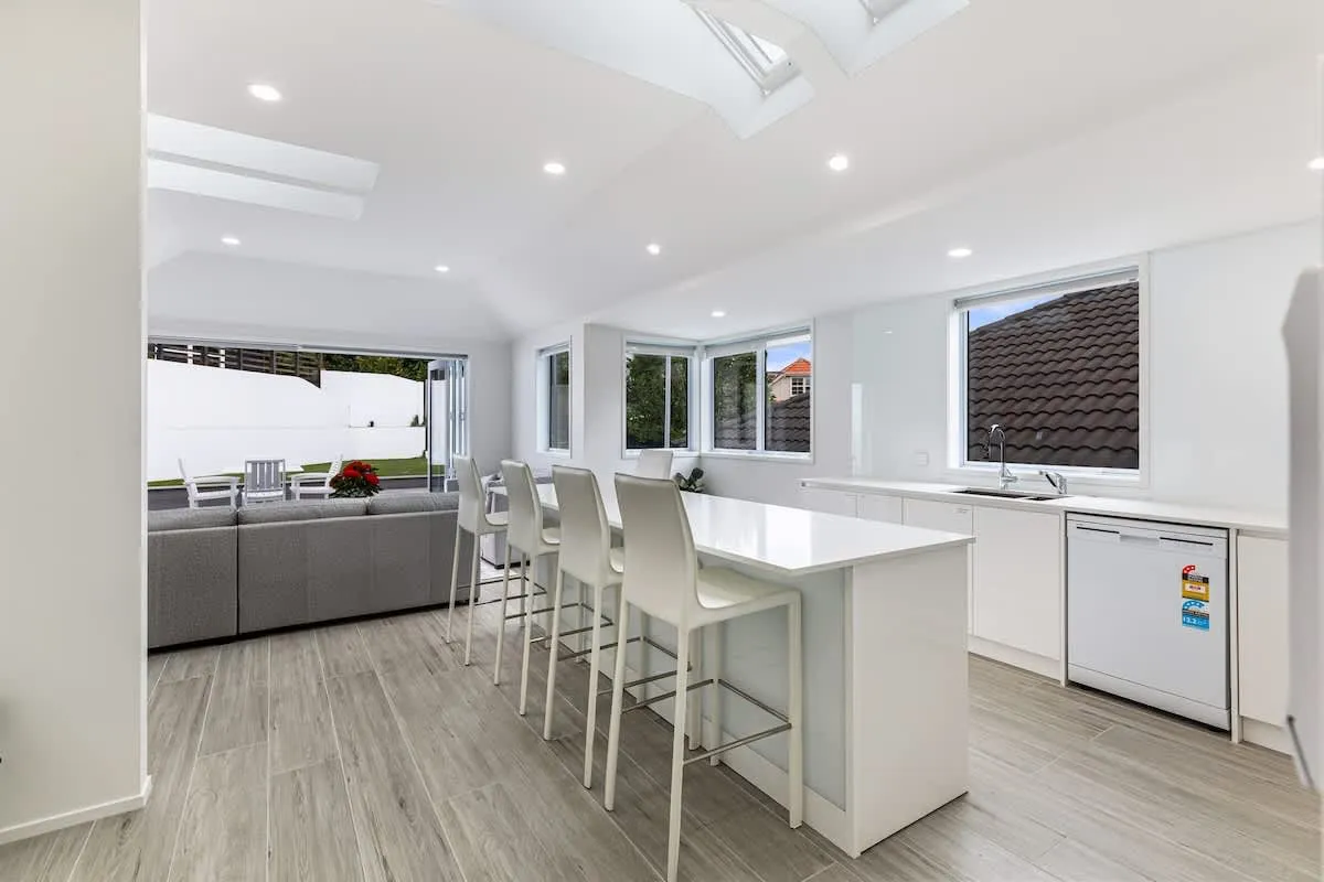 Remuera Elegant City Flat - Efficient 3br, Work-ready Home Office & Private Patio #4