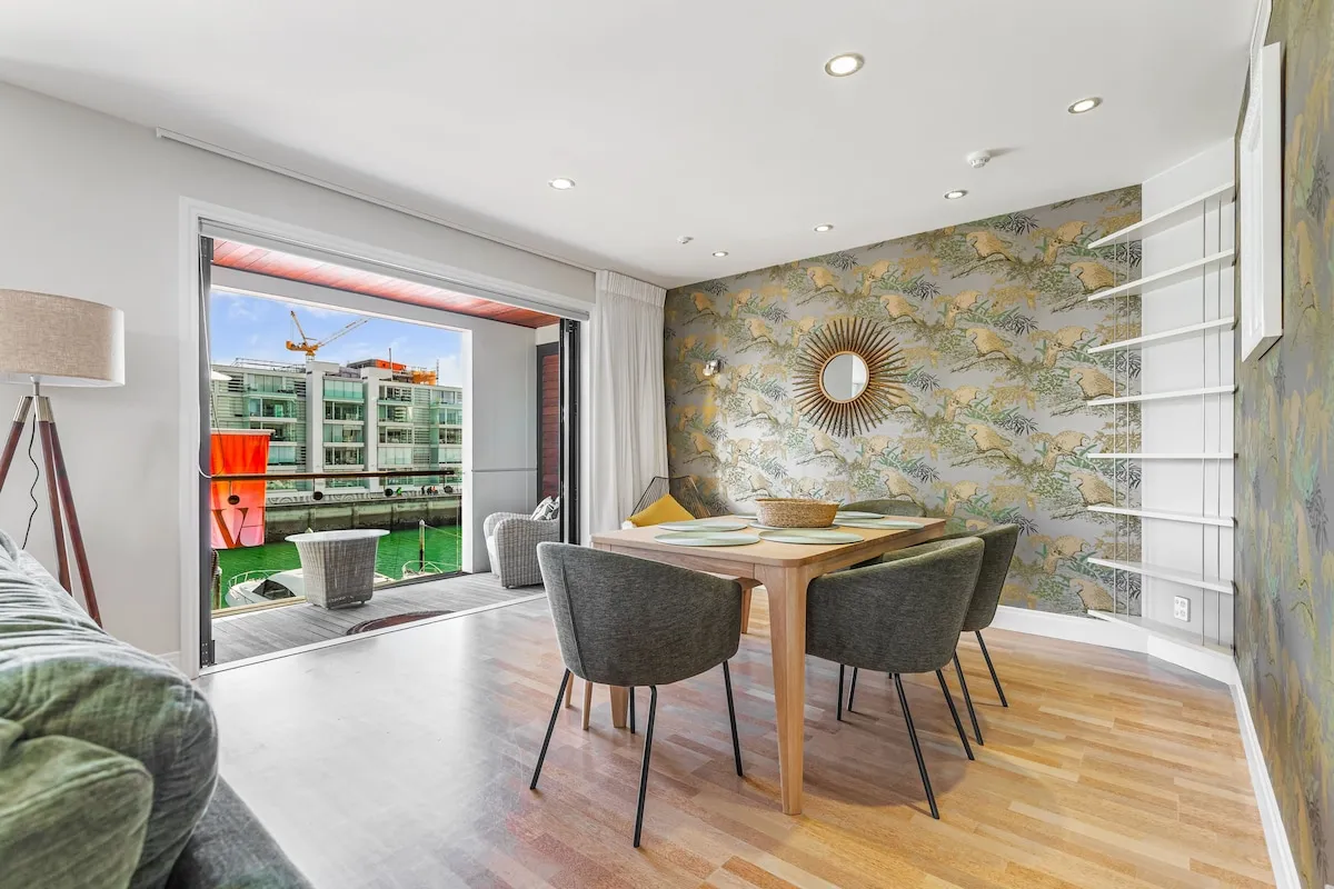 Auckland Executive Flat - Modern, Efficient 2br With Work-ready Home Office #3