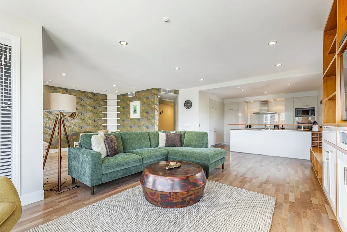 Auckland Executive Flat - Modern, Efficient 2br With Work-ready Home Office #5