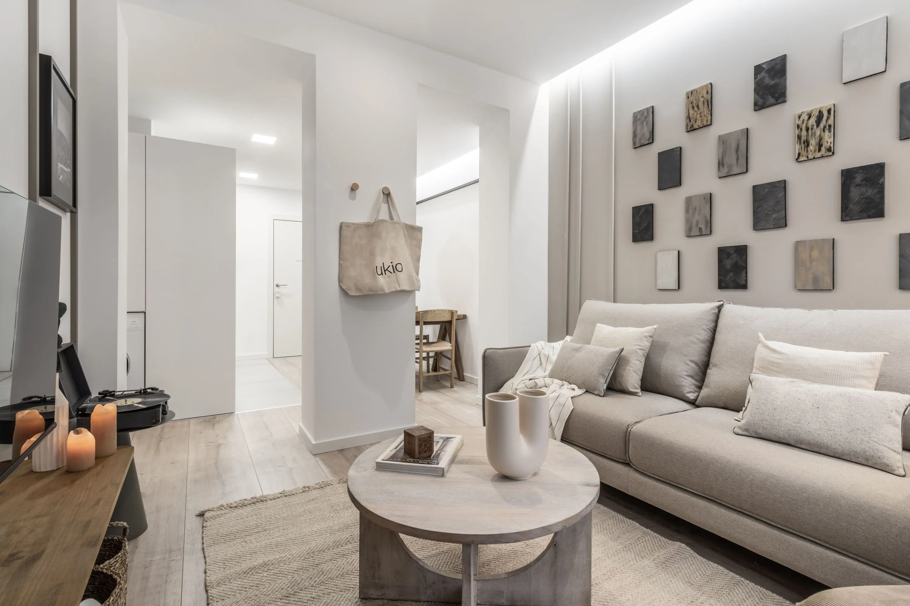 Spacious Madrid Trendy Flat With Ultra-fast Wifi, Dual Monitors & Ergonomic Setup #4