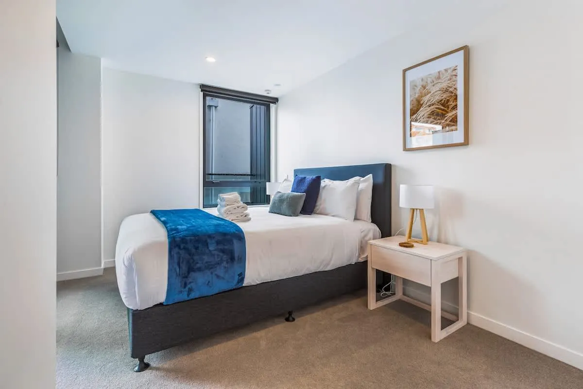 Intimate Trendy Executive Apt In Auckland - Digital-nomad Ready Home Office & Balcony