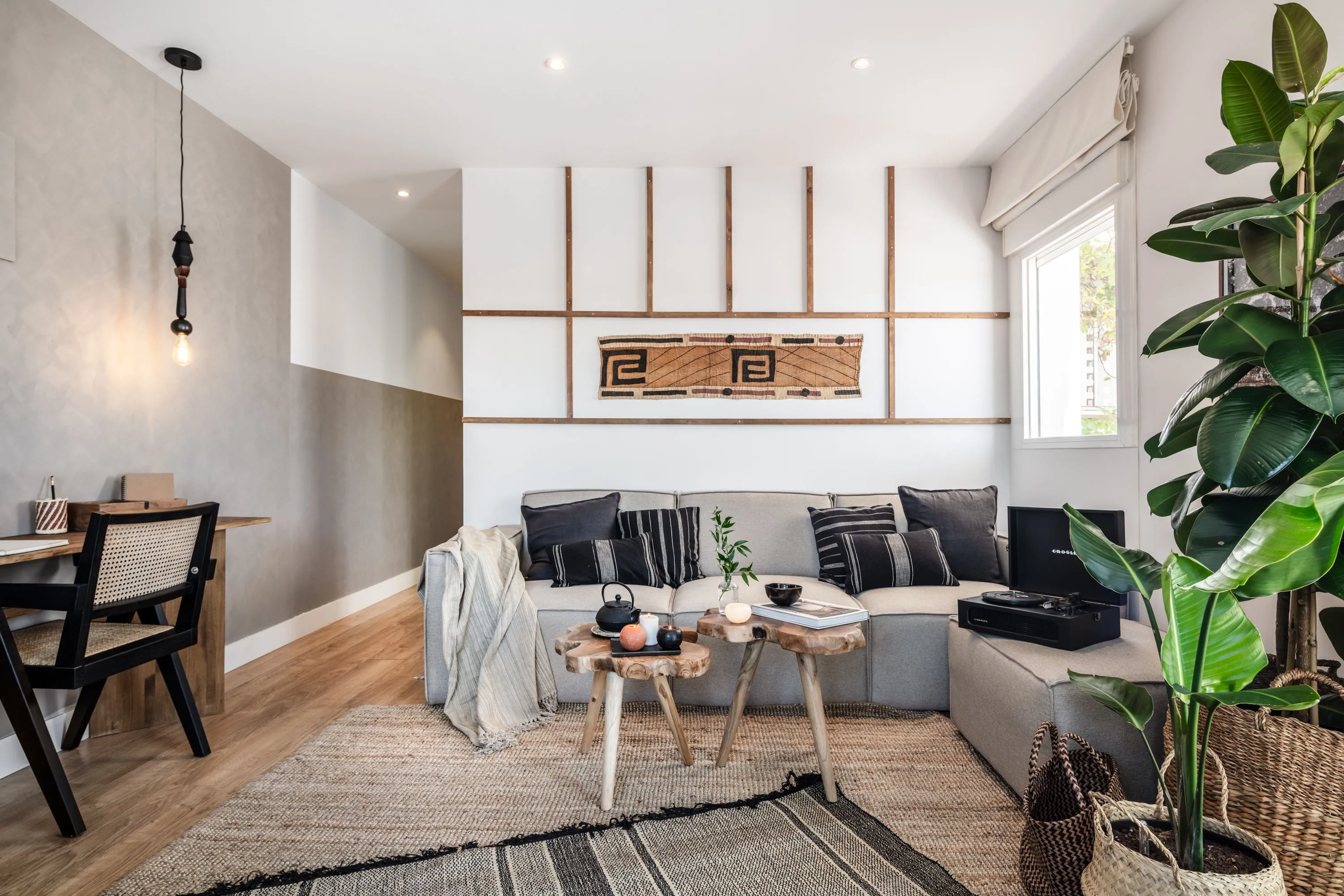 Spacious Madrid Flat With High-speed Fiber & Pro Workstation For Remote Professionals #5