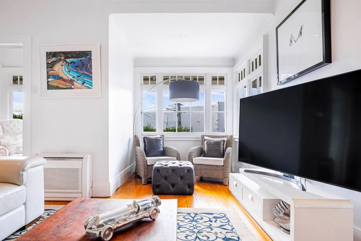 Auckland Sleek Metropolitan Flat - Efficient 2br, Dedicated Home Office & High-speed Wifi #3
