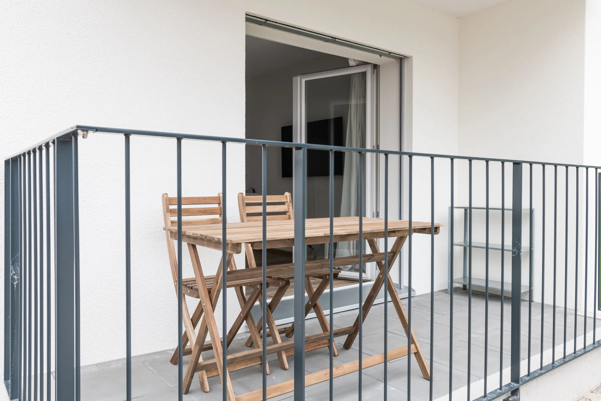 Trendy 2-bed Flat In Zug With Home Office Setup #5