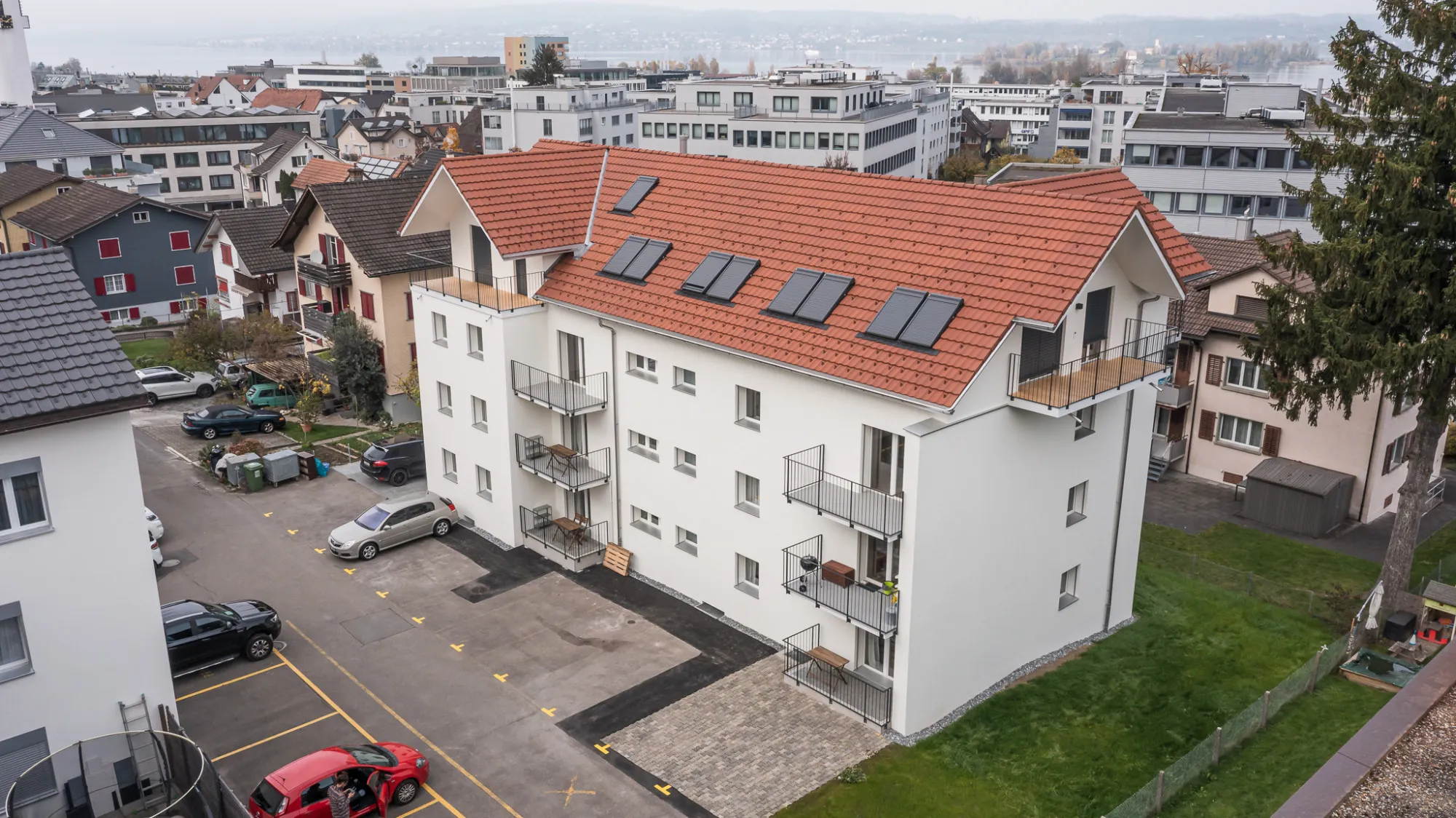 Trendy 2-bed Flat In Zug With Home Office Setup #2