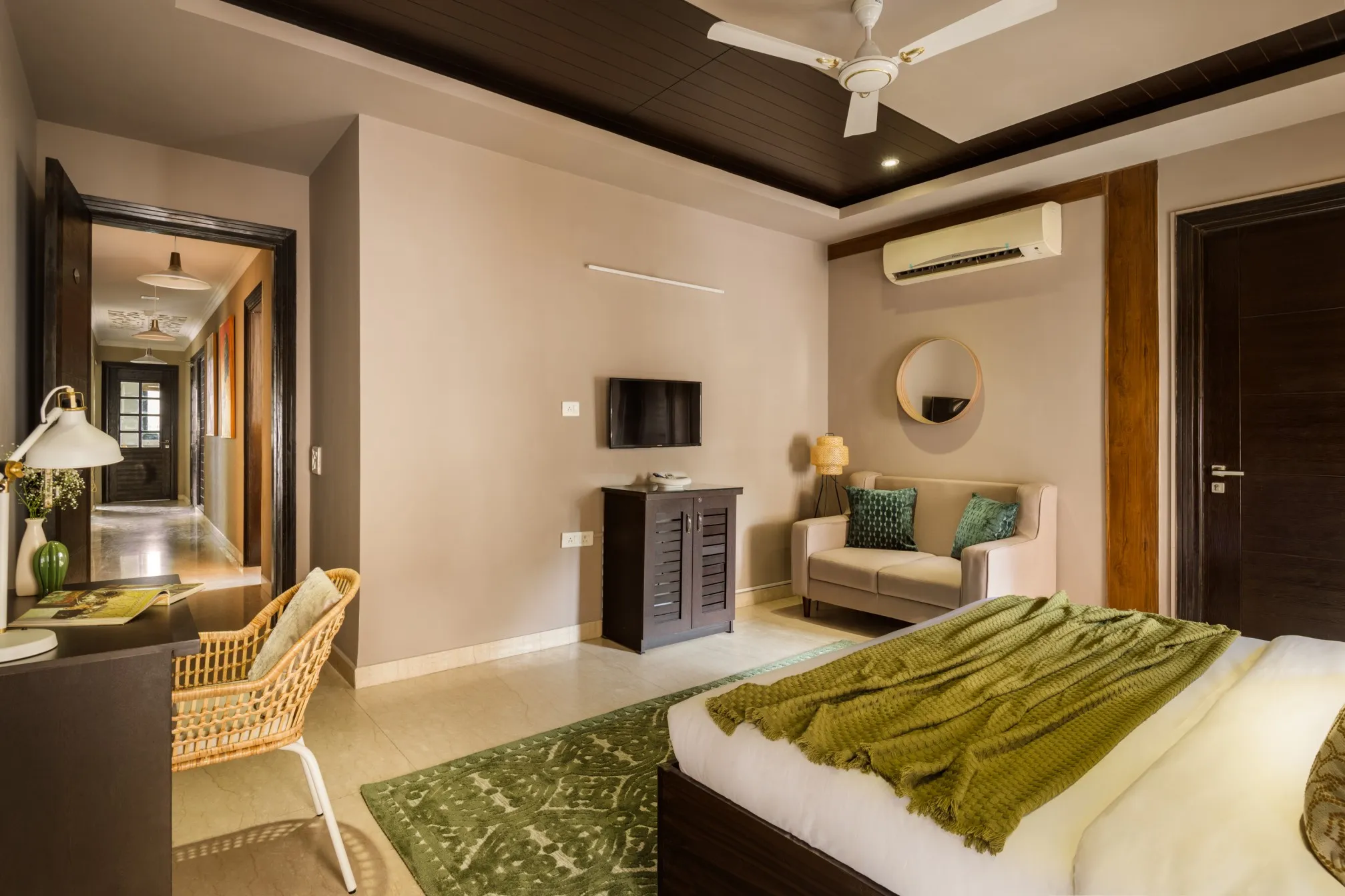 Designer 2-bed Flat In Goa With Dedicated Home Office For Remote Work Flexibility #4