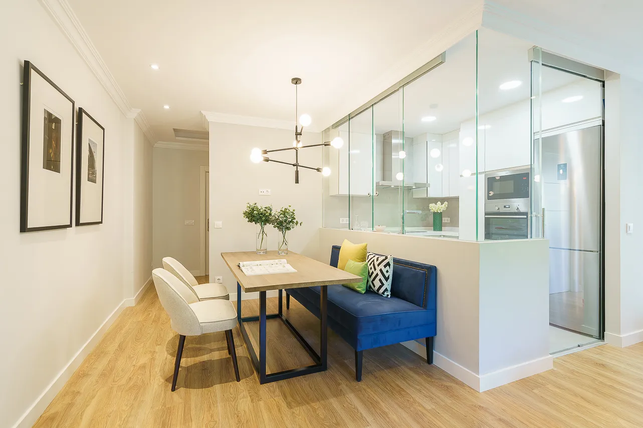 Luxurious Madrid Flat With Built-in Home Office Zones For Remote Work Flexibility #5