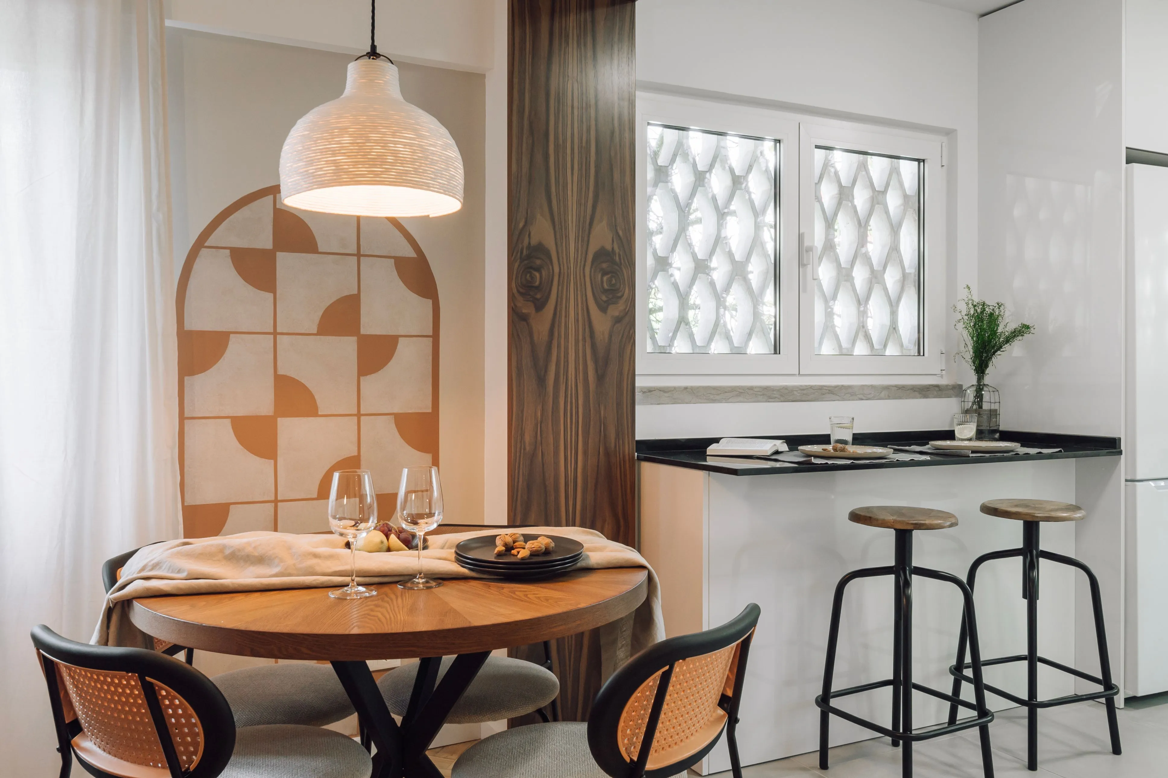 Premium Lisbon Flat With Ultra-fast Wifi, Pro Monitors & Chef's Kitchen For Remote Work #5