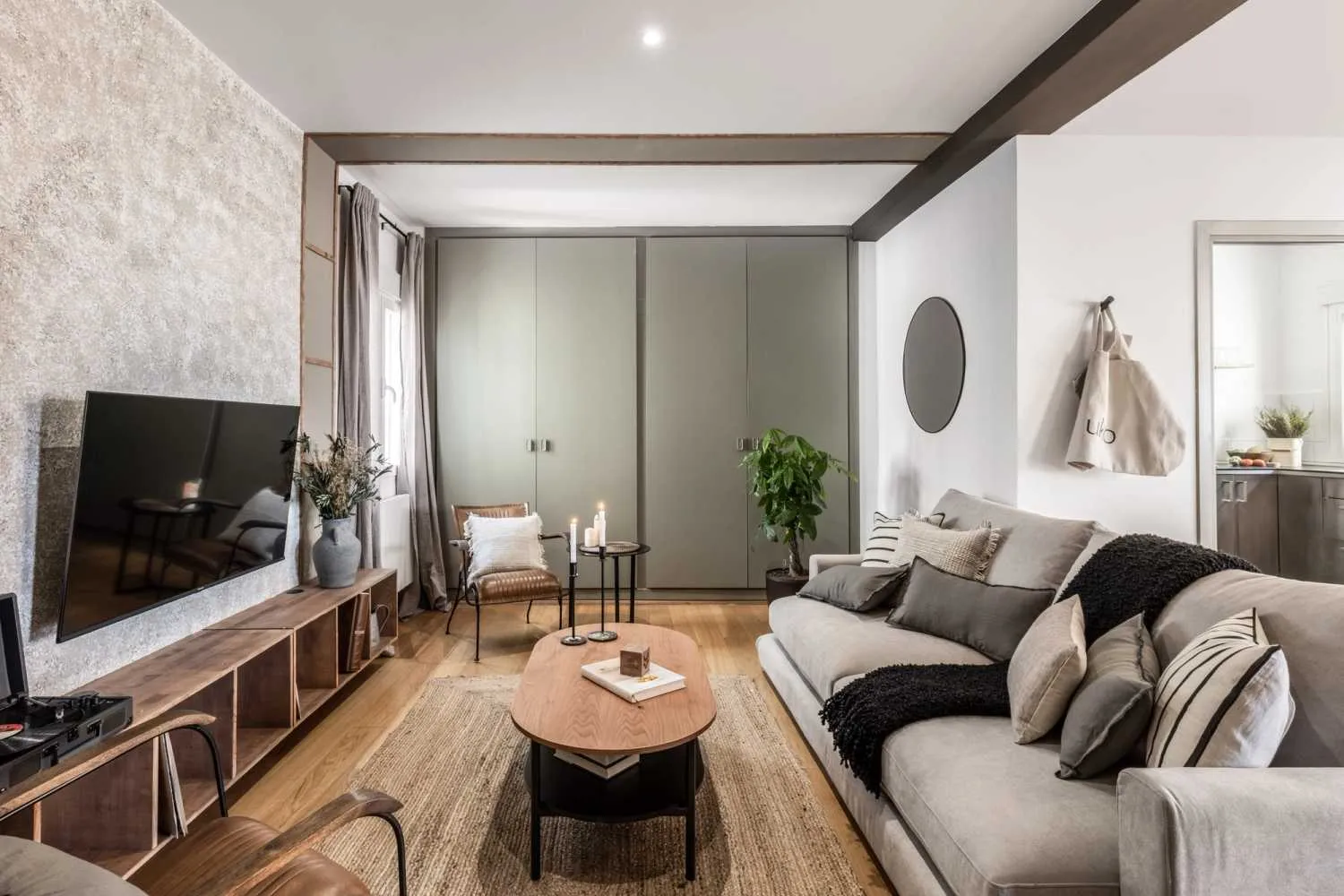 Luxurious Madrid Flat With Ultra-fast Wifi, Dual Monitors & Pro Workspace Setup #4