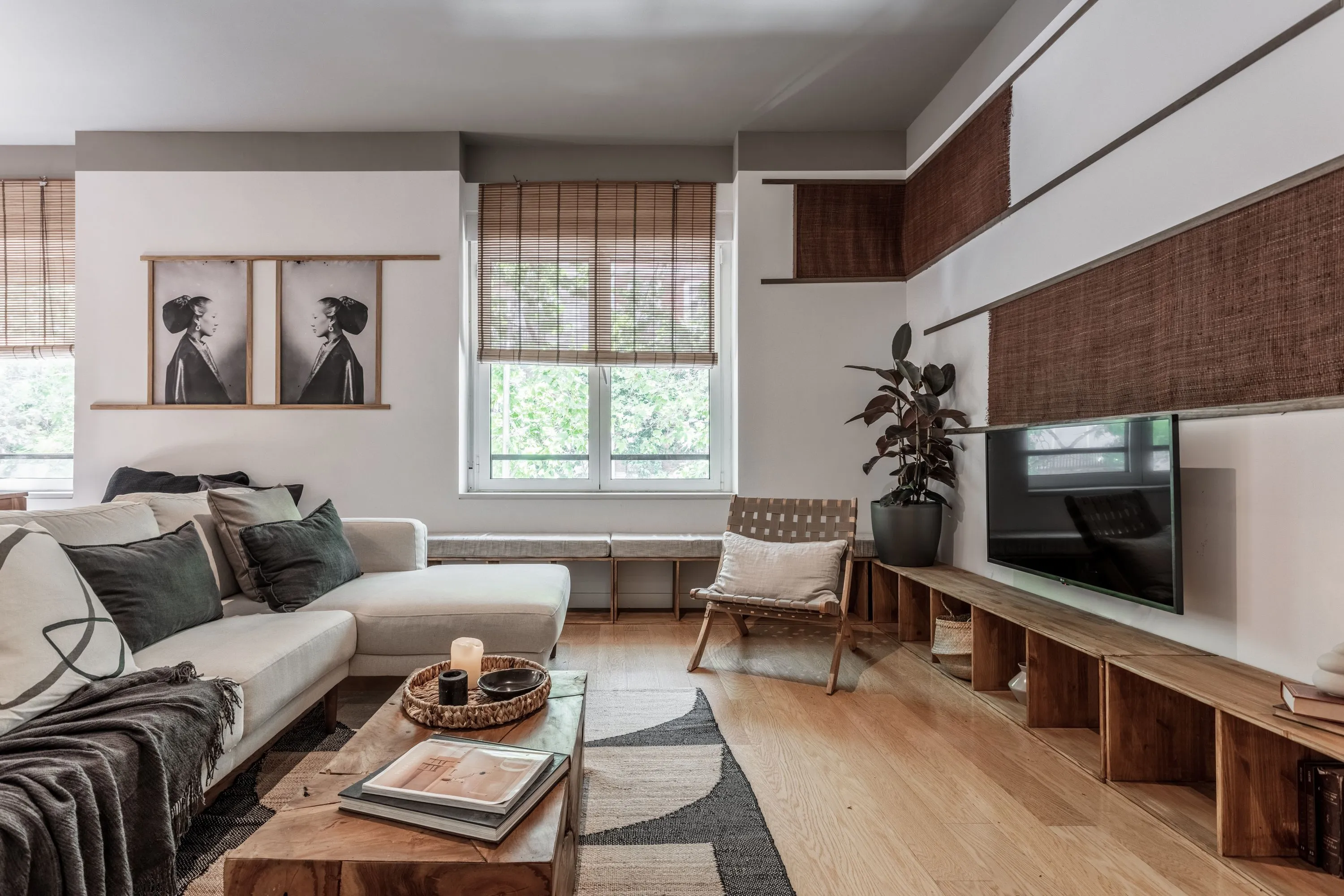Luxury Madrid Flat With High-speed Fiber & Dual Monitors For Remote Work Excellence #2