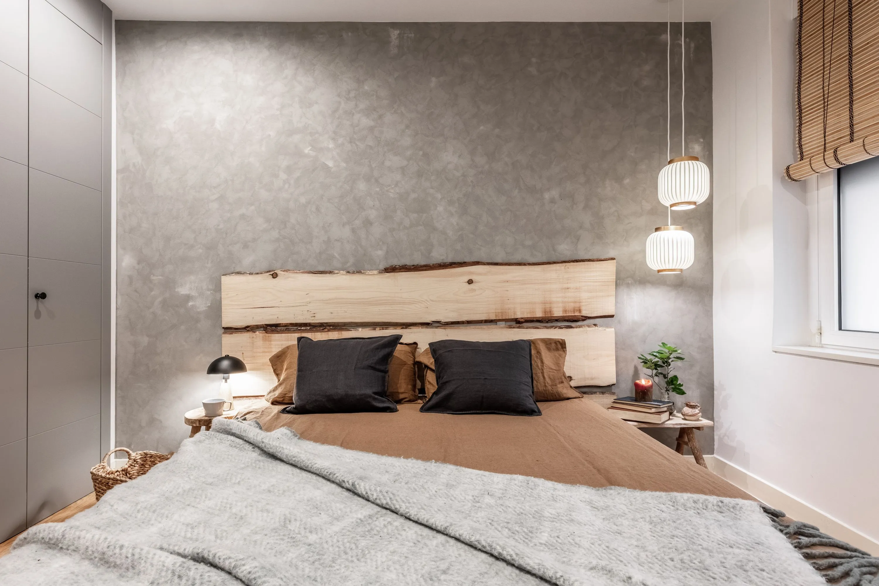 Luxury Madrid Flat With High-speed Fiber & Dual Monitors For Remote Work Excellence #4