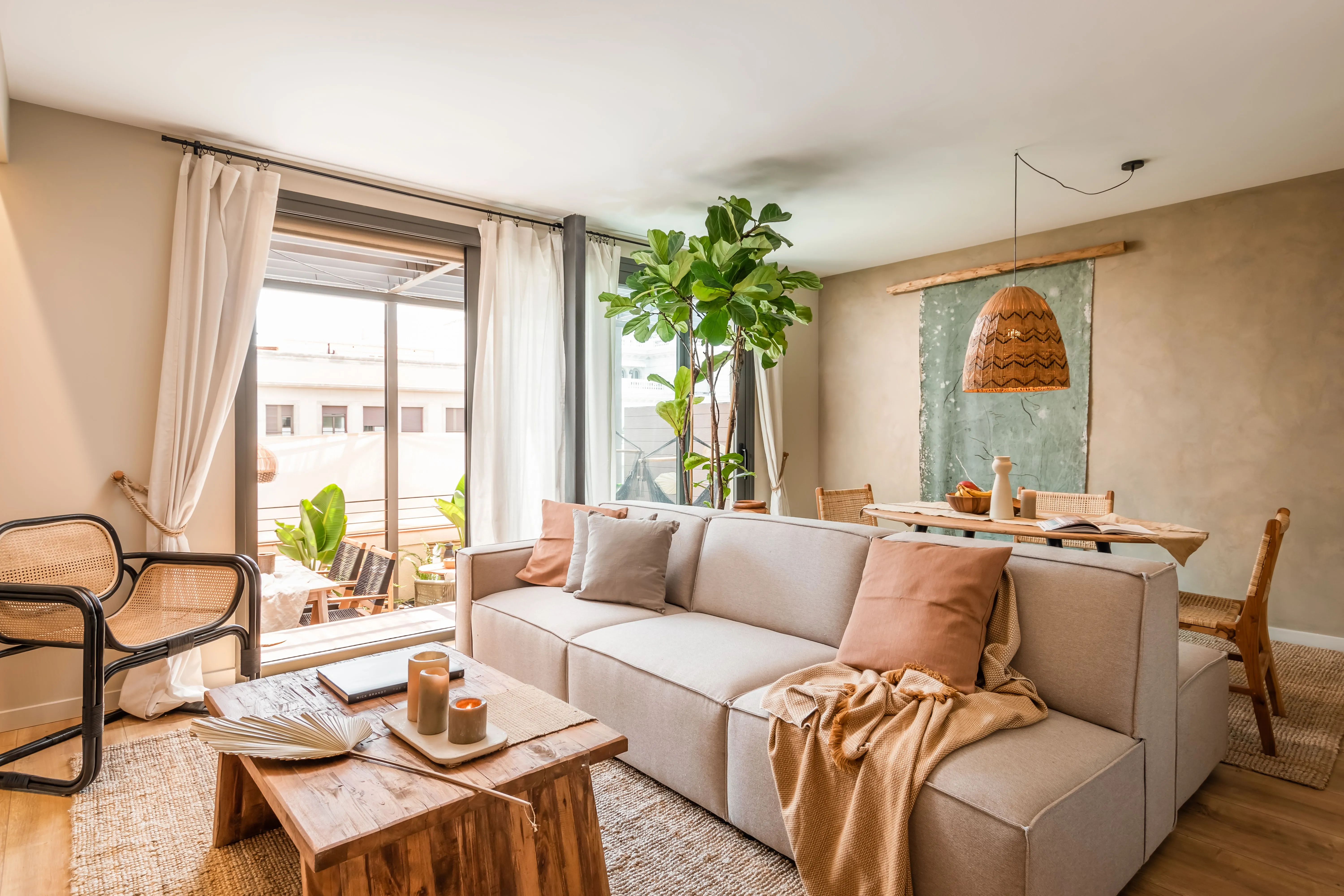 Vast 2br Flat With Ultra-fast Wifi And Pro Workspace In Barcelona City Center #2