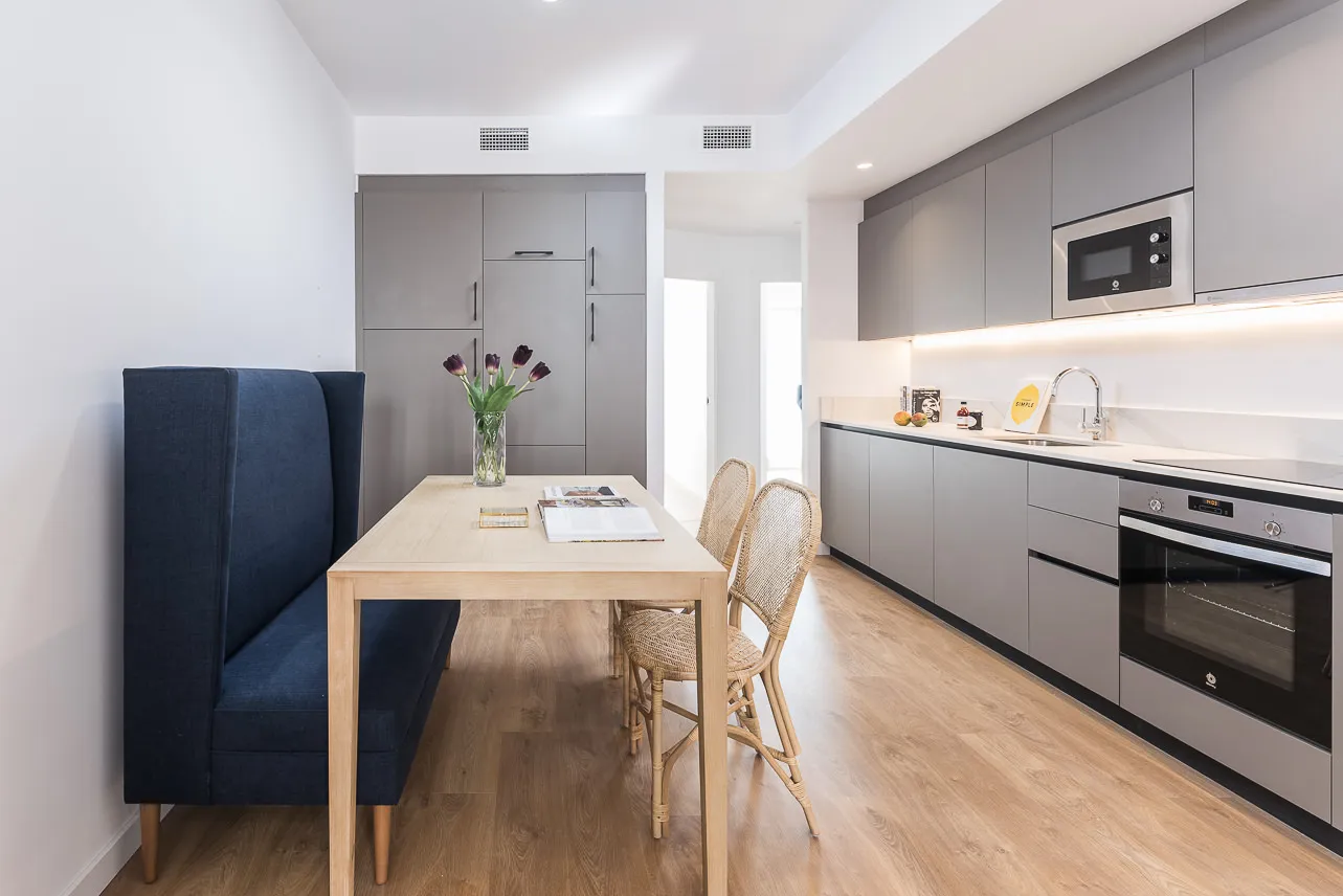 Contemporary 2-bed Flat With Dedicated Home Office In Valencia's City Center #5