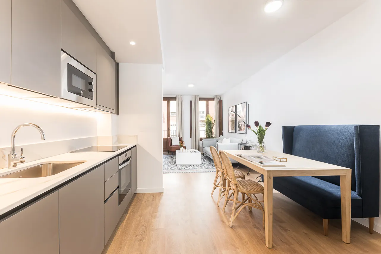 Contemporary 2-bed Flat With Dedicated Home Office In Valencia's City Center #4