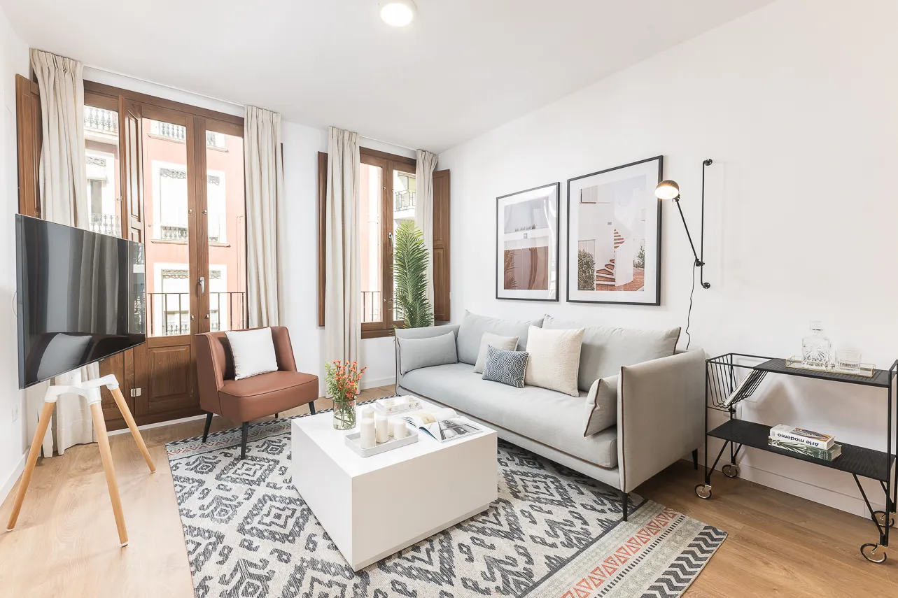 Contemporary 2-bed Flat With Dedicated Home Office In Valencia's City Center #2