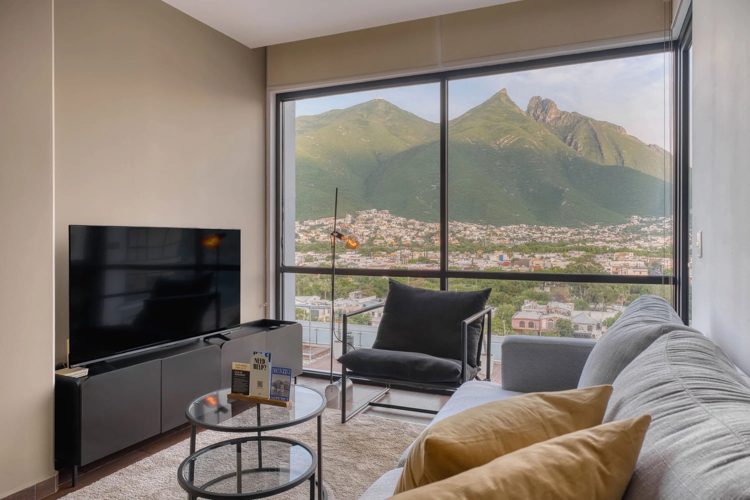 Charming Upscale 1br In Monterrey - Pool, A/c & In-unit Laundry, Remote-work Ready