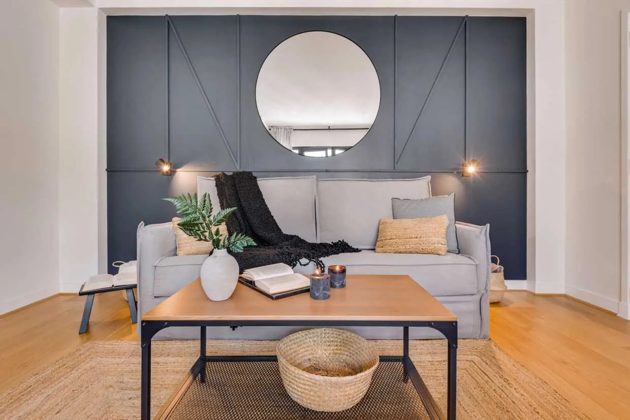 Distinctive Paris Flat With Pro Workspace & Fiber Internet For Digital Nomads #5