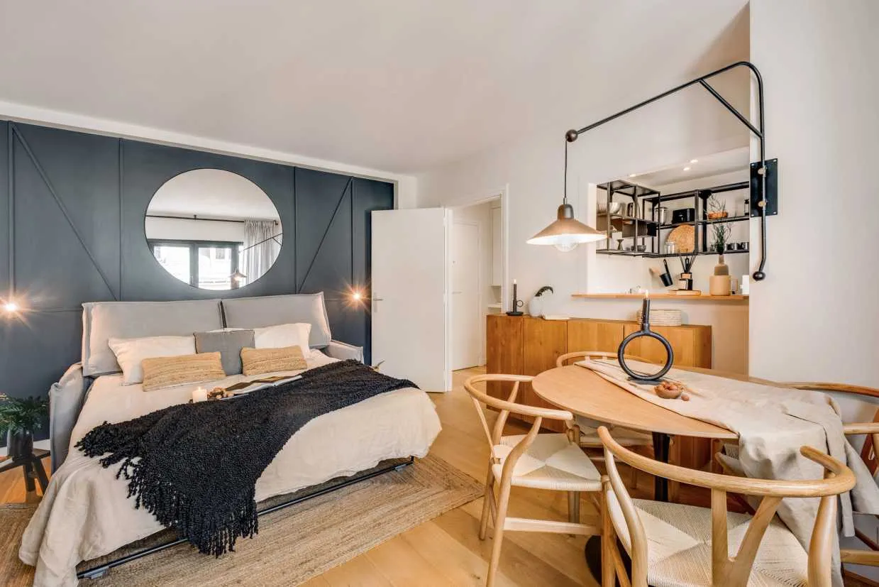 Distinctive Paris Flat With Pro Workspace & Fiber Internet For Digital Nomads #4