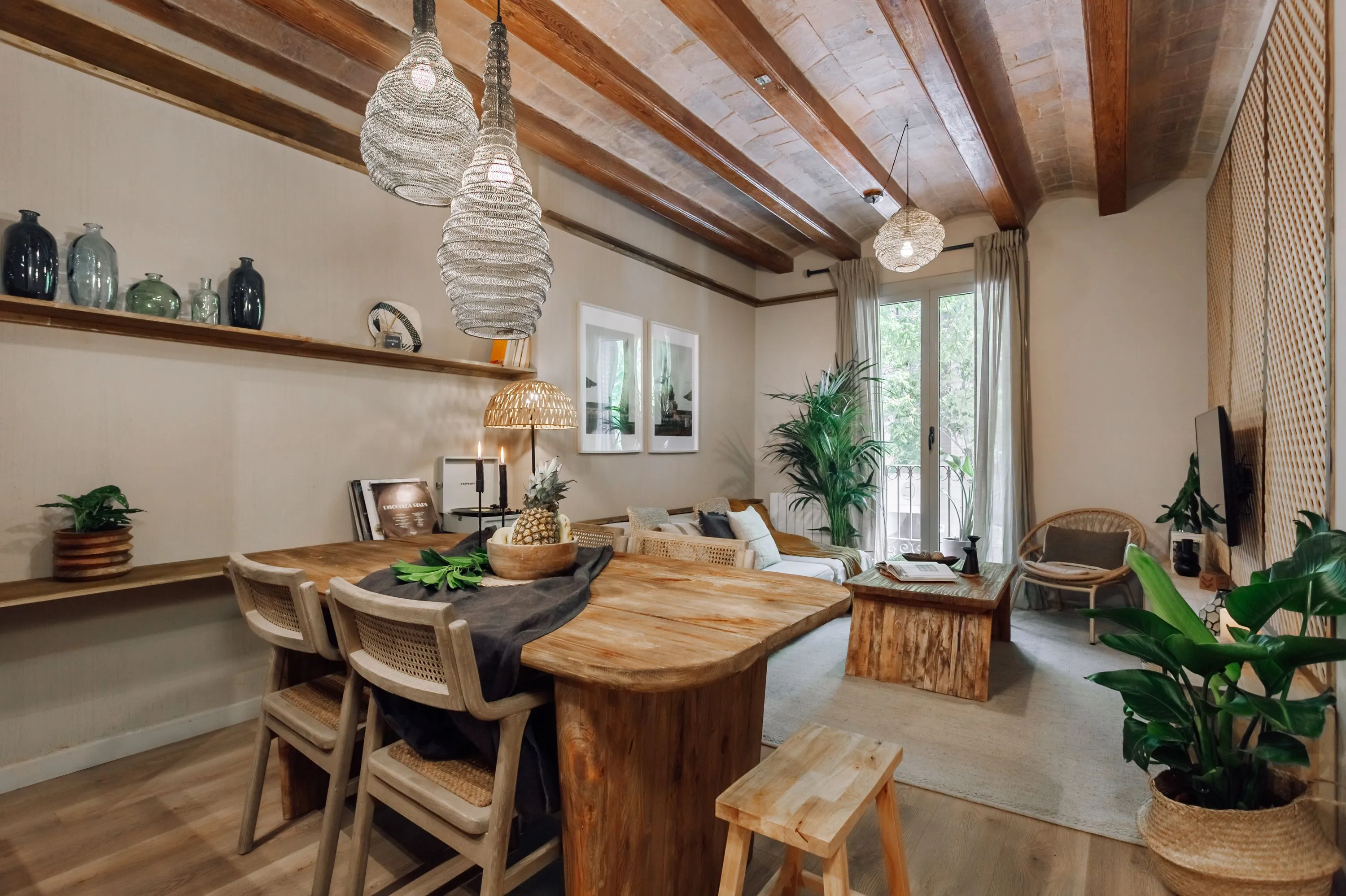 Spacious Designer Flat With High-speed Fiber & Dual Monitors In Barcelona Center #2