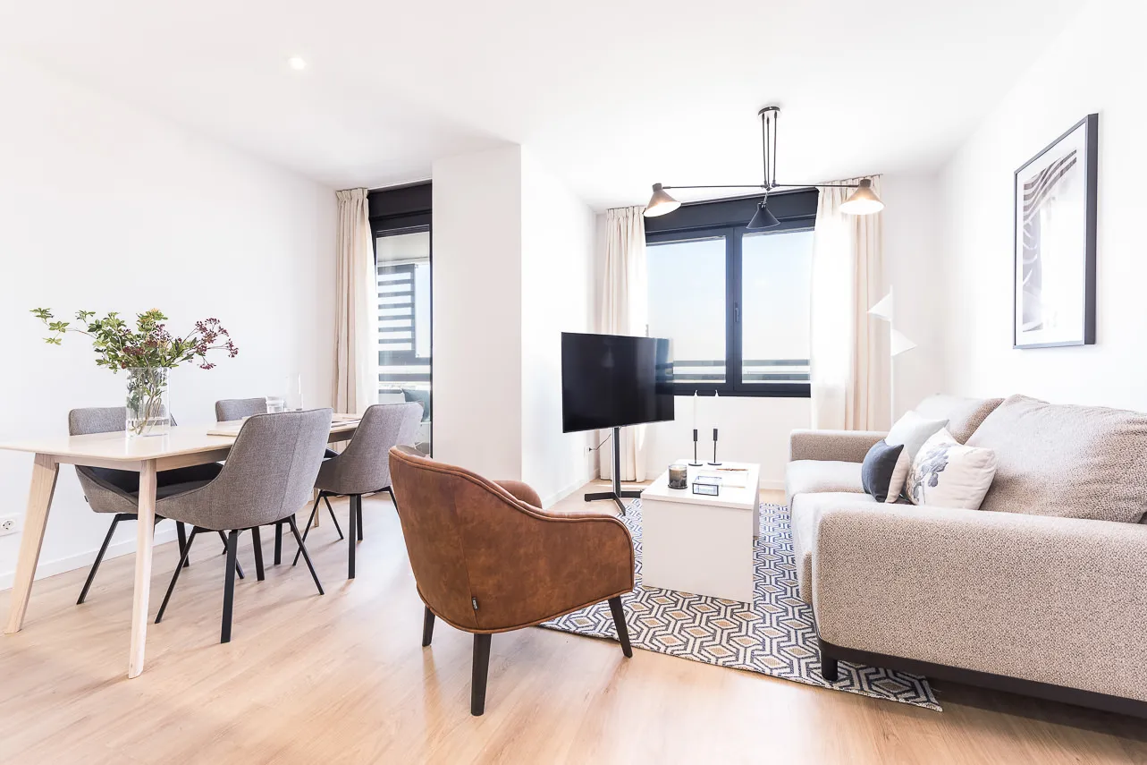 Impressive 2-br Madrid Flat, 60 Sqm - Comfortable Layout  Dedicated Home Office  Remote Workers... #2