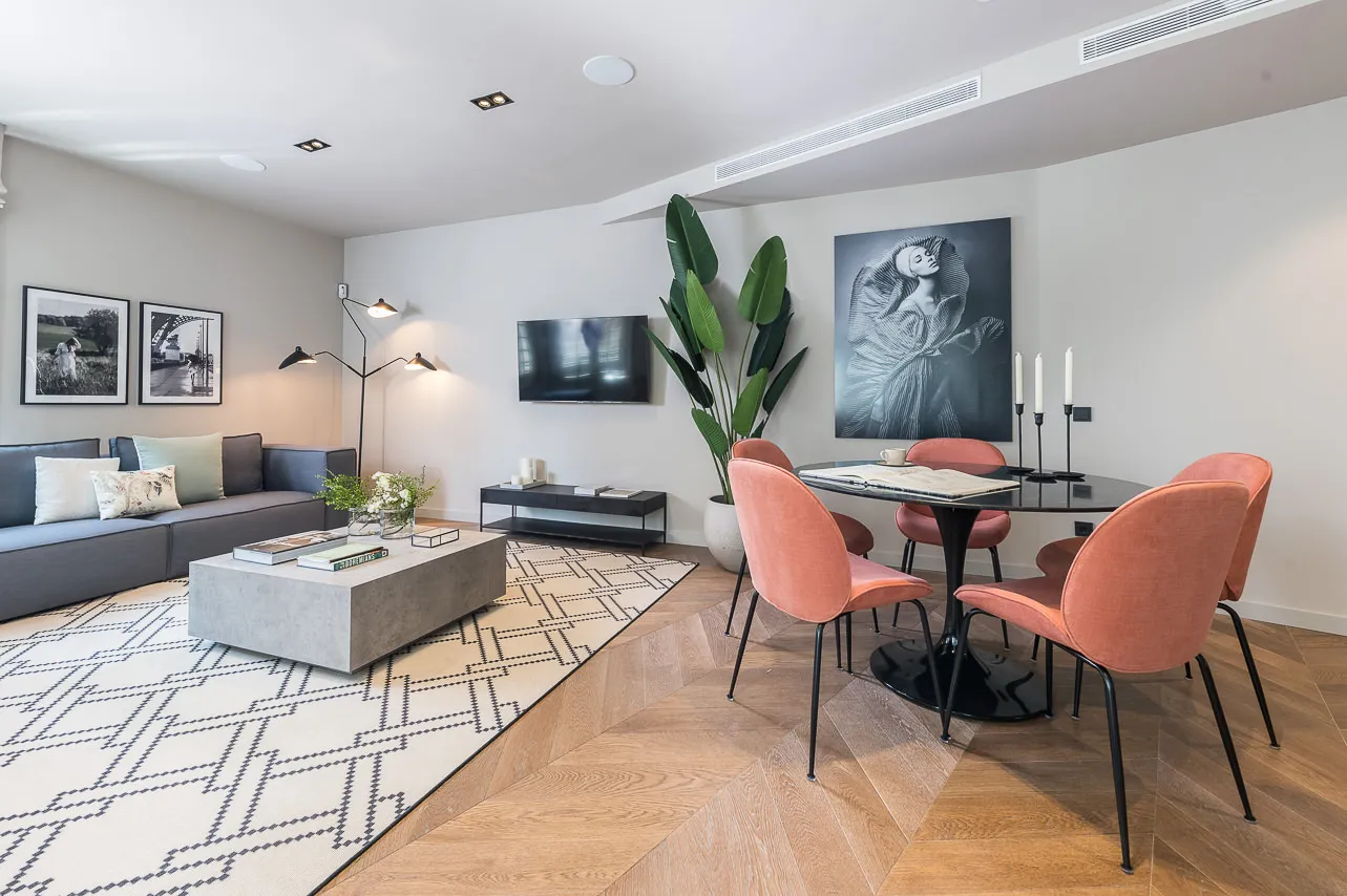 Spacious 2-bed Contemporary Flat With Dedicated Home Office In Barcelona For Digital Nomads #2