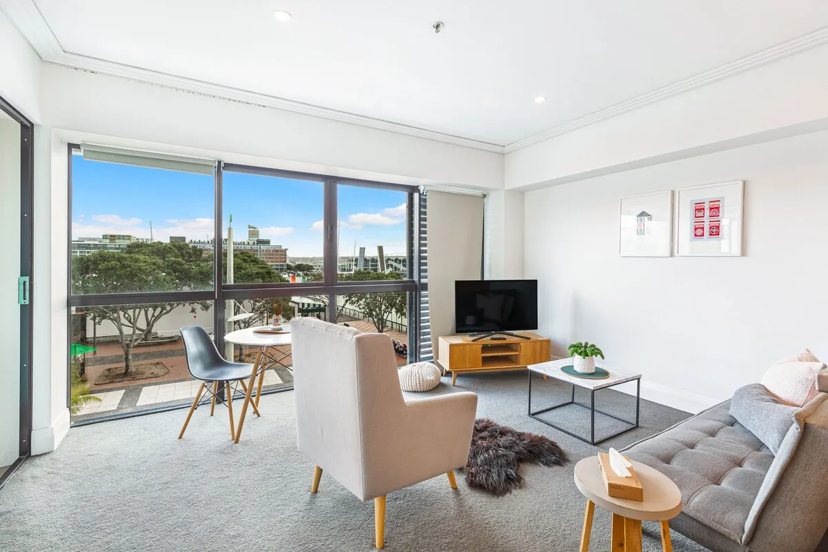 Cozy Contemporary 2br Flat In Viaduct Auckland - Work-from-home Ready + Free Parking #2