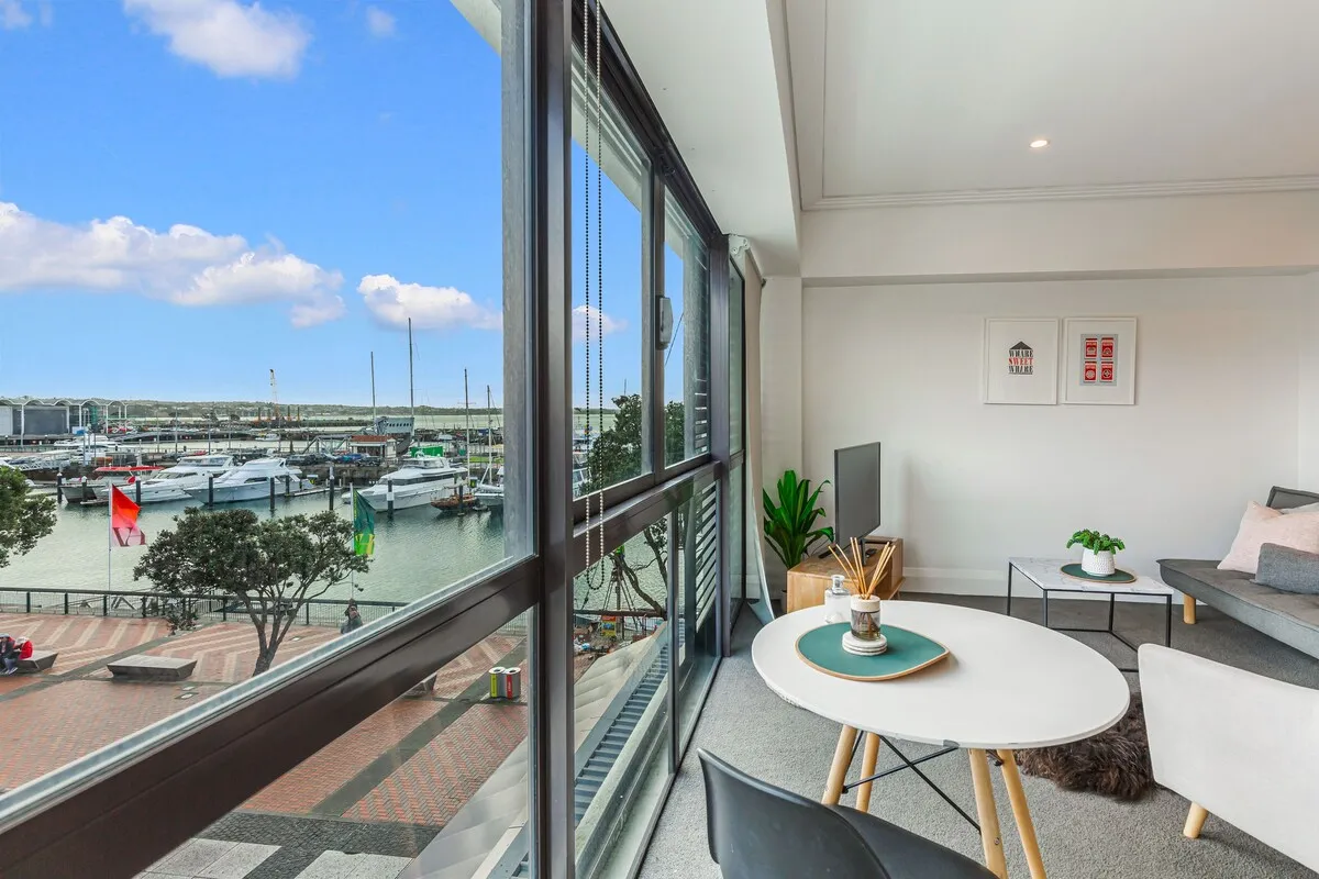 Cozy Contemporary 2br Flat In Viaduct Auckland - Work-from-home Ready + Free Parking