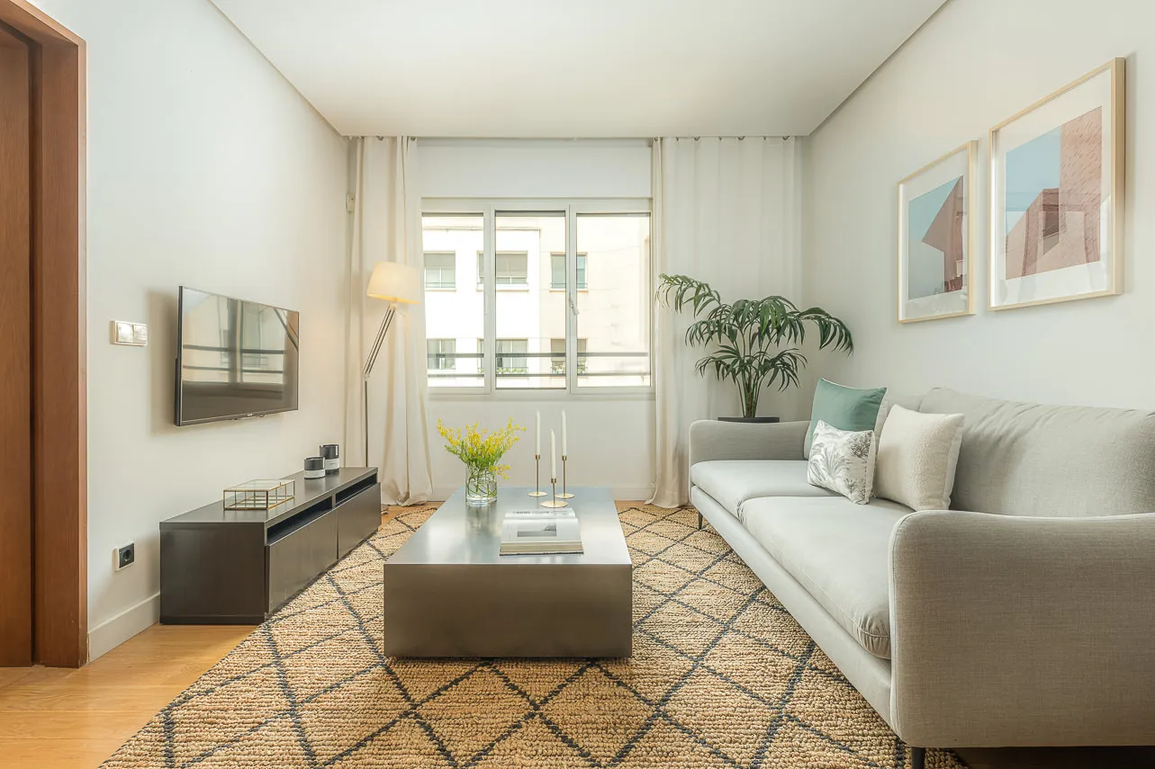 Upscale 70m2 Madrid Flat With Dedicated Home Office For Digital Nomads And Remote Work #4