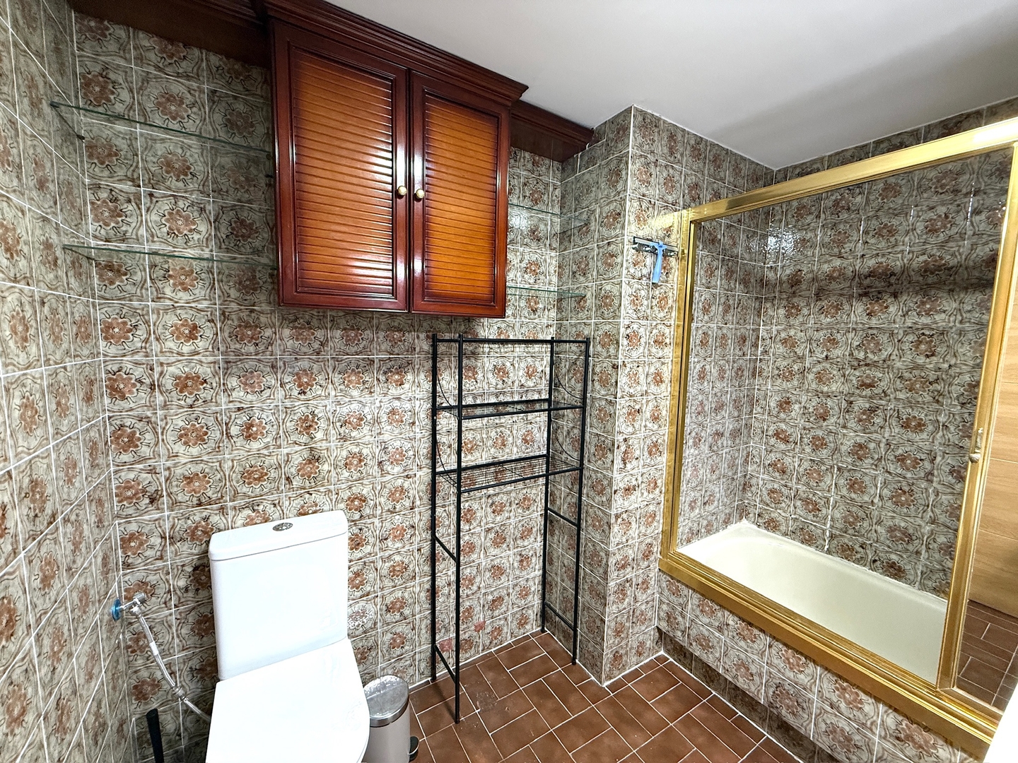 Contemporary 1-bed Flat With Cozy Work Nook In Valencia For Remote Professionals #4