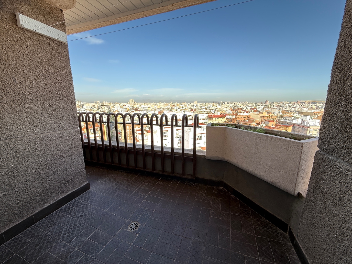 Premium Cozy City Flat With Dedicated Workspace In Valencia For Remote Professionals #5