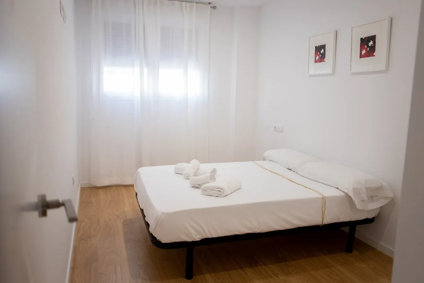 Sleek 2-bed City Flat With Dedicated Home Office In Valencia #4